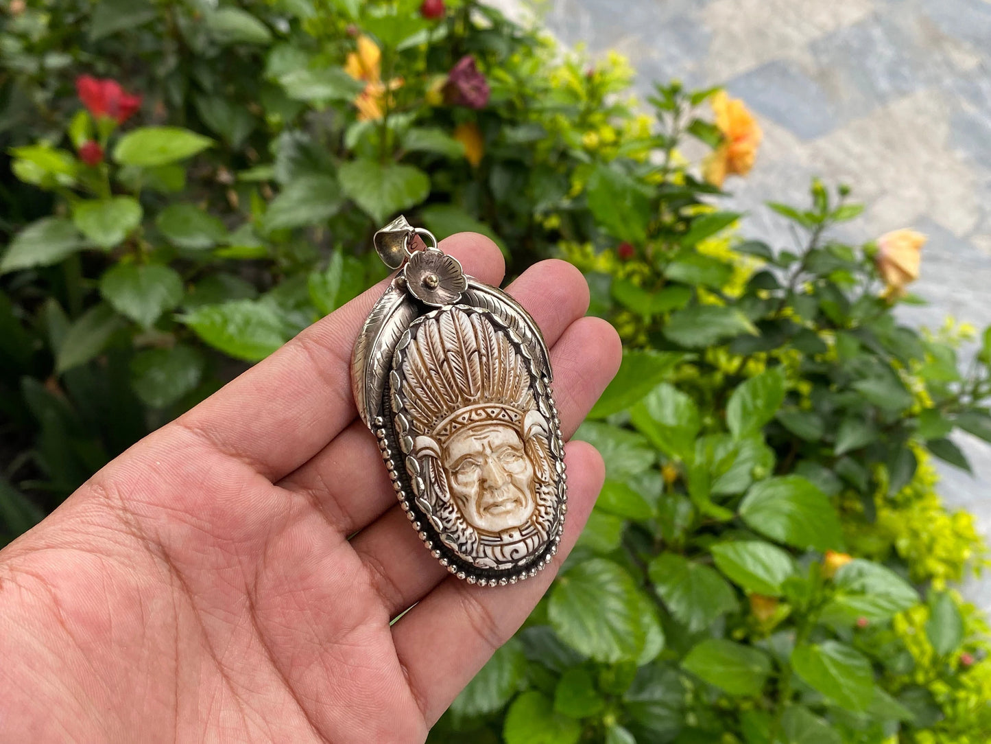 Large Indian chief pendant, Indian chief face carved in buffalo bone, Antique pendant, Unique pendant for daily wear, Boho fashion, Unisex.
