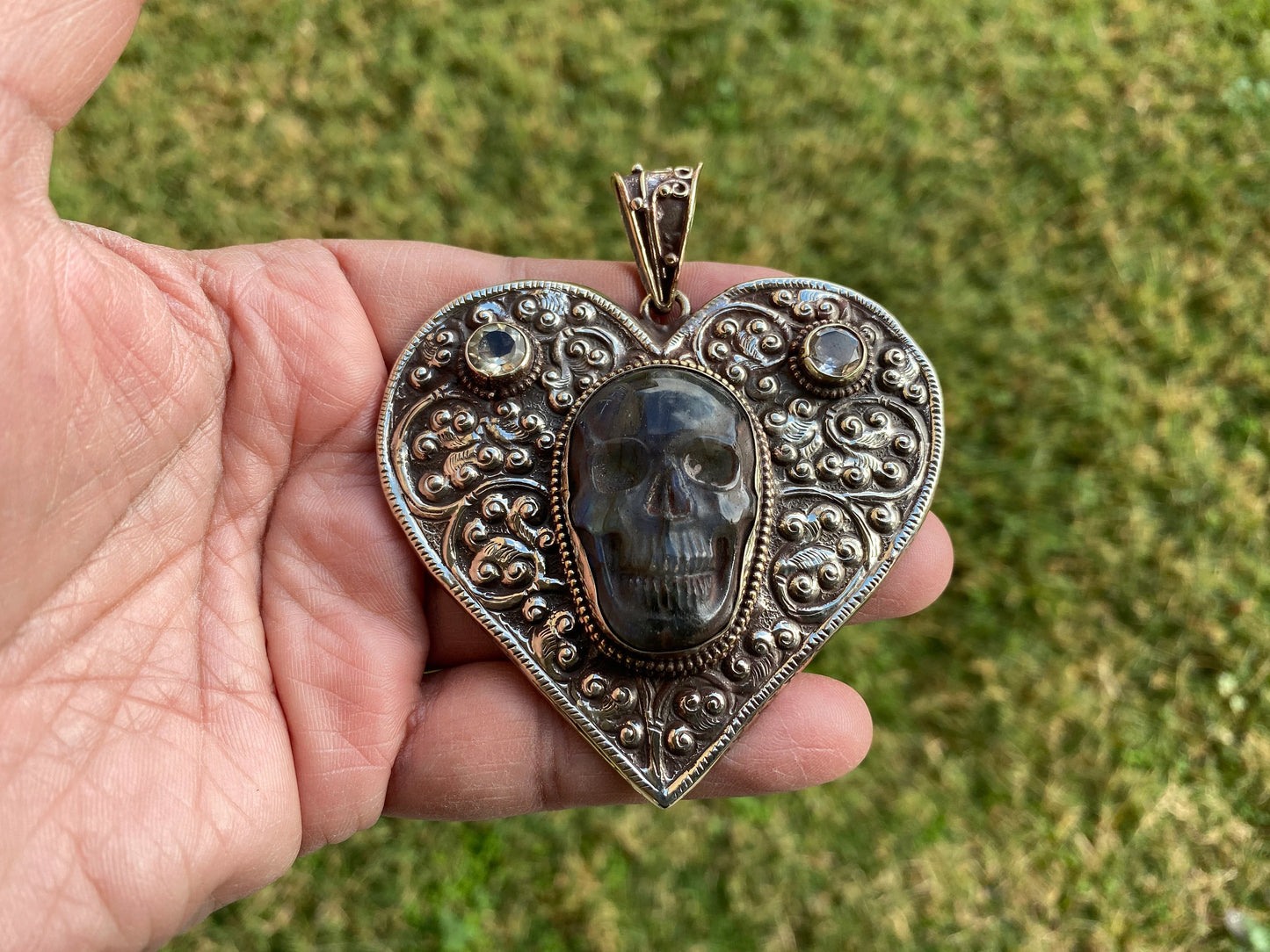 Large Labradorite Skull Tibetan Silver Pendant, Sugar Skull, Women"s Jewelry, Healing Crystal, Gemstone Pendant, Natural Labradorite Pendant