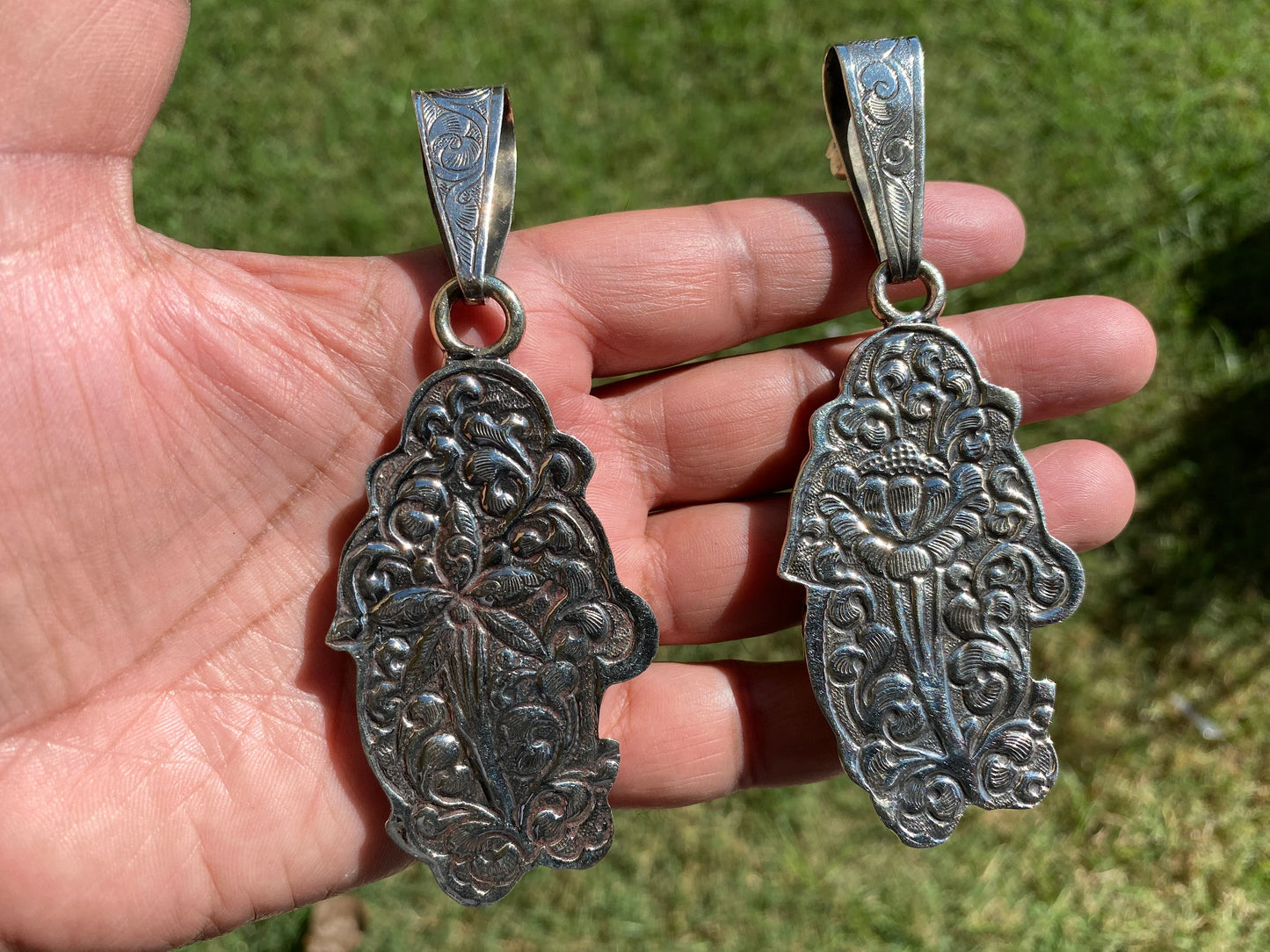 Large Labradorite Tibetan Silver Pendant, Peridot or Aquamarine Gemstone, Handcrafted Flower Design, Ethnic Jewelry, Healing Crystal Pendant