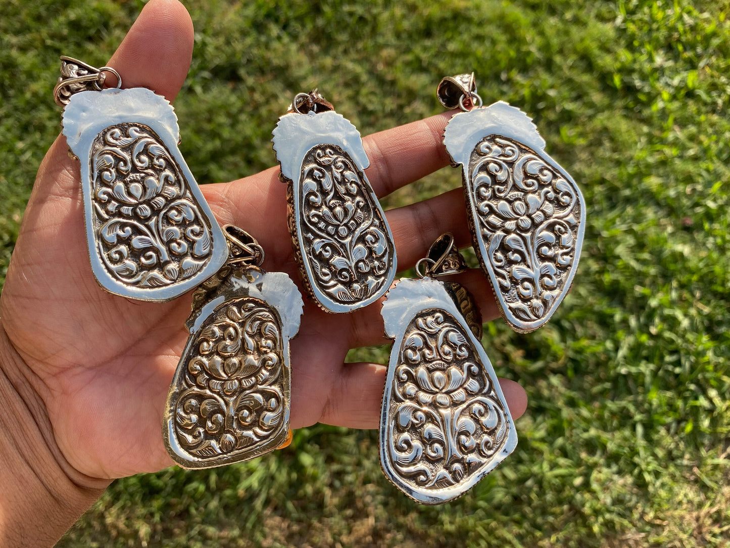 Large Orange Spiny Oyster Shell Tibetan Silver Pendant, Native American Style Jewelry, Southwestern Jewelry, for Men or Women, Spiky Thorny