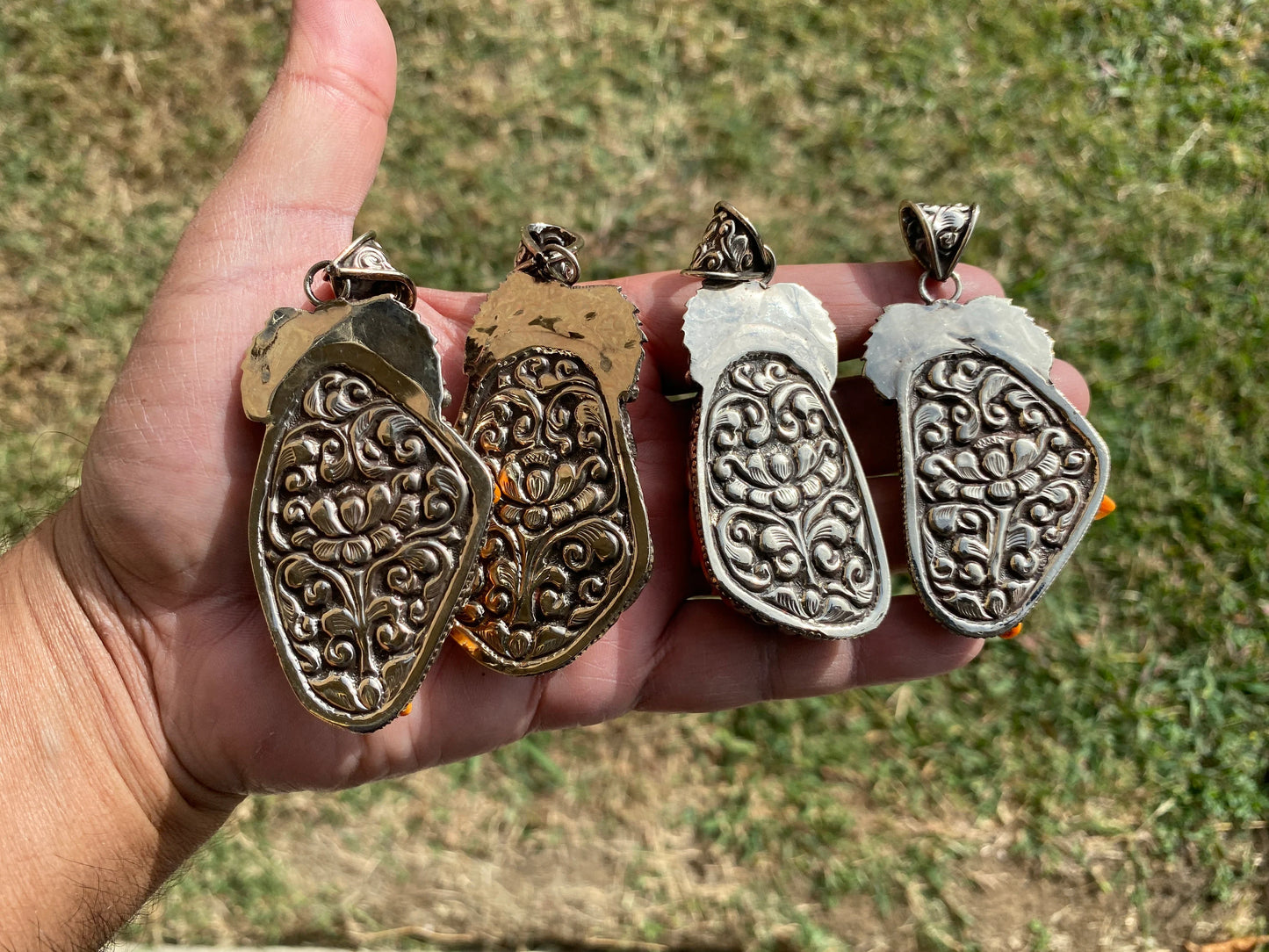 Large Raw Spiny Oyster Tibetan Silver Pendant, Nature Crafted, Desert Sea Gem, Oceanic Ornament, Ocean Jewel, Ocean Inspired Jewelry