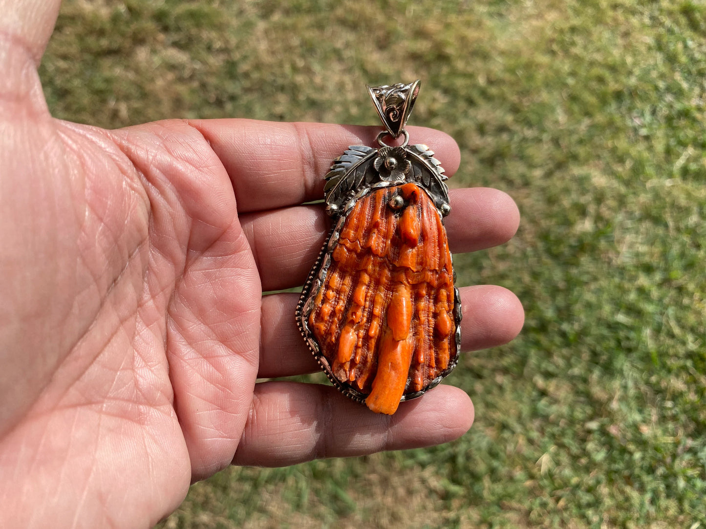 Large Raw Spiny Oyster Tibetan Silver Pendant, Nature Crafted, Desert Sea Gem, Oceanic Ornament, Ocean Jewel, Ocean Inspired Jewelry