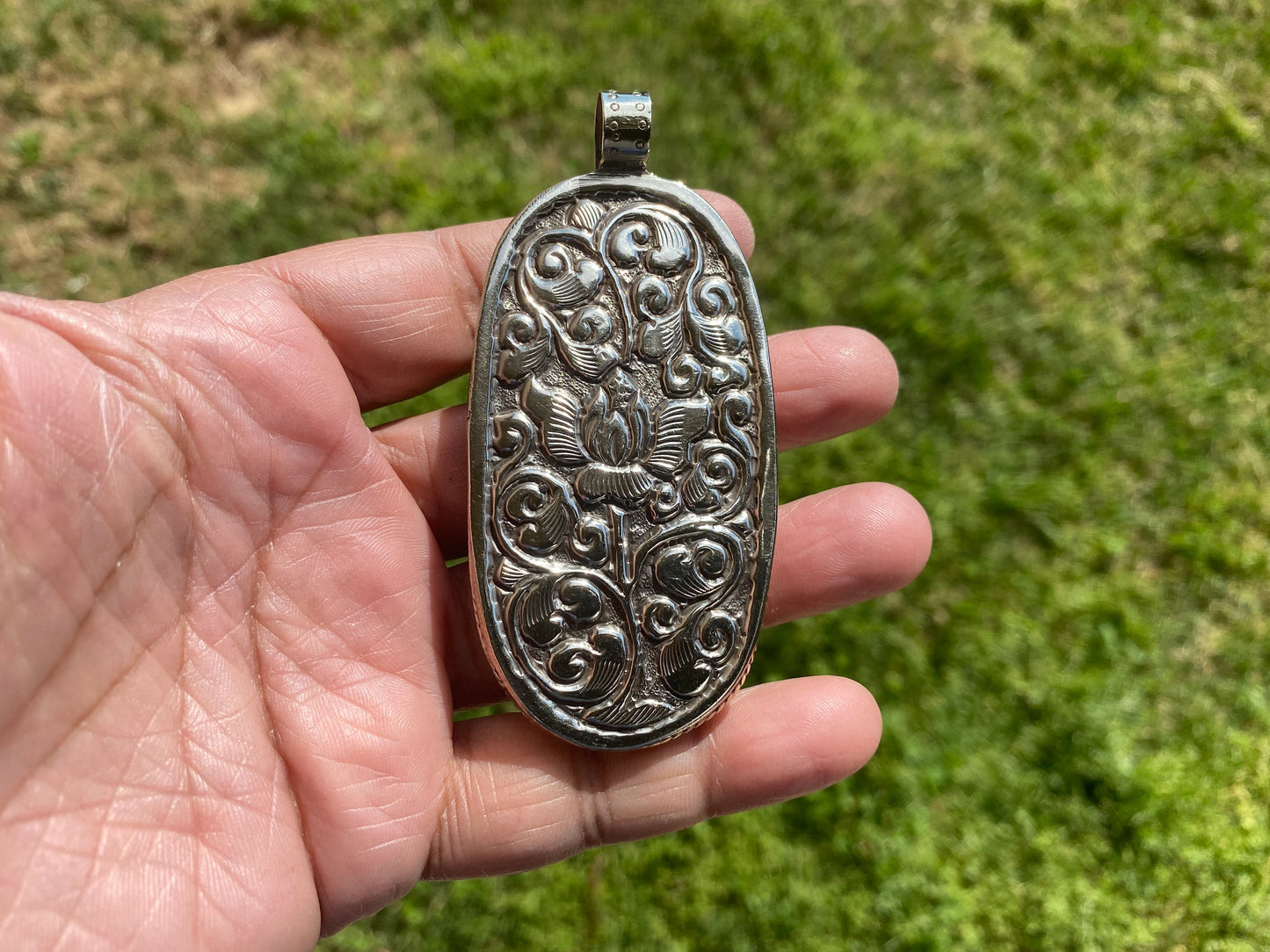 Large Skull with Flower Carved Buffalo Bone Tibetan Silver Pendant, Unisex Skull Pendant, Jewelry for Men or Women, Sugar Skull, Skeleton