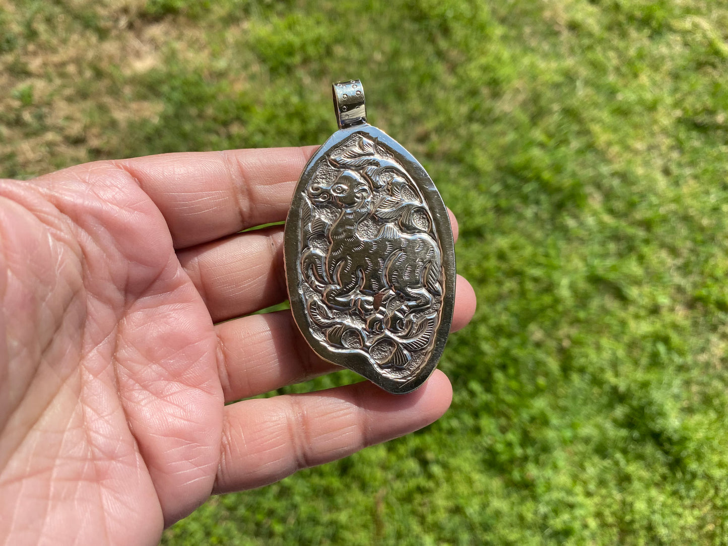 Large Ganesh Hand carved Bone Tibetan Silver Pendant, Buffalo Bone, Yoga Pendant, Religious Spiritual Pendant, for Men or Women, Hindu God