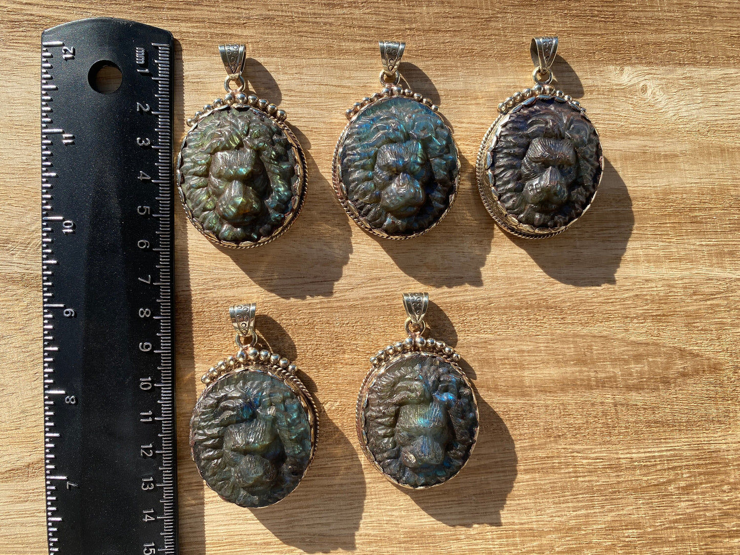 Lion Head Hand Carved Labradorite Tibetan Silver Pendant, Lion Pendant, Labradorite Lion, Blue Labradorite, Crystal Pendant, Animal Pendant