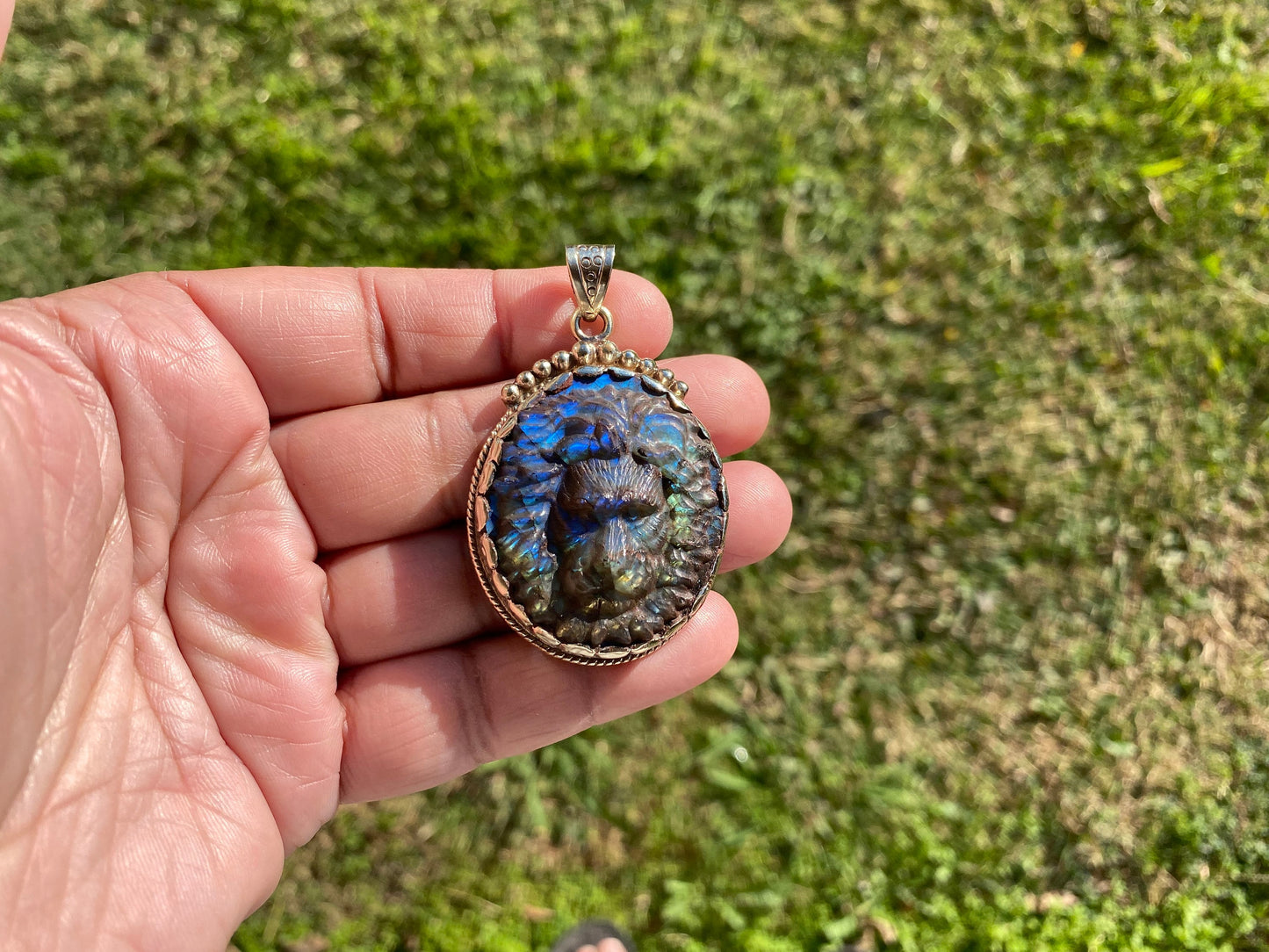 Lion Head Hand Carved Labradorite Tibetan Silver Pendant, Lion Pendant, Labradorite Lion, Blue Labradorite, Crystal Pendant, Animal Pendant