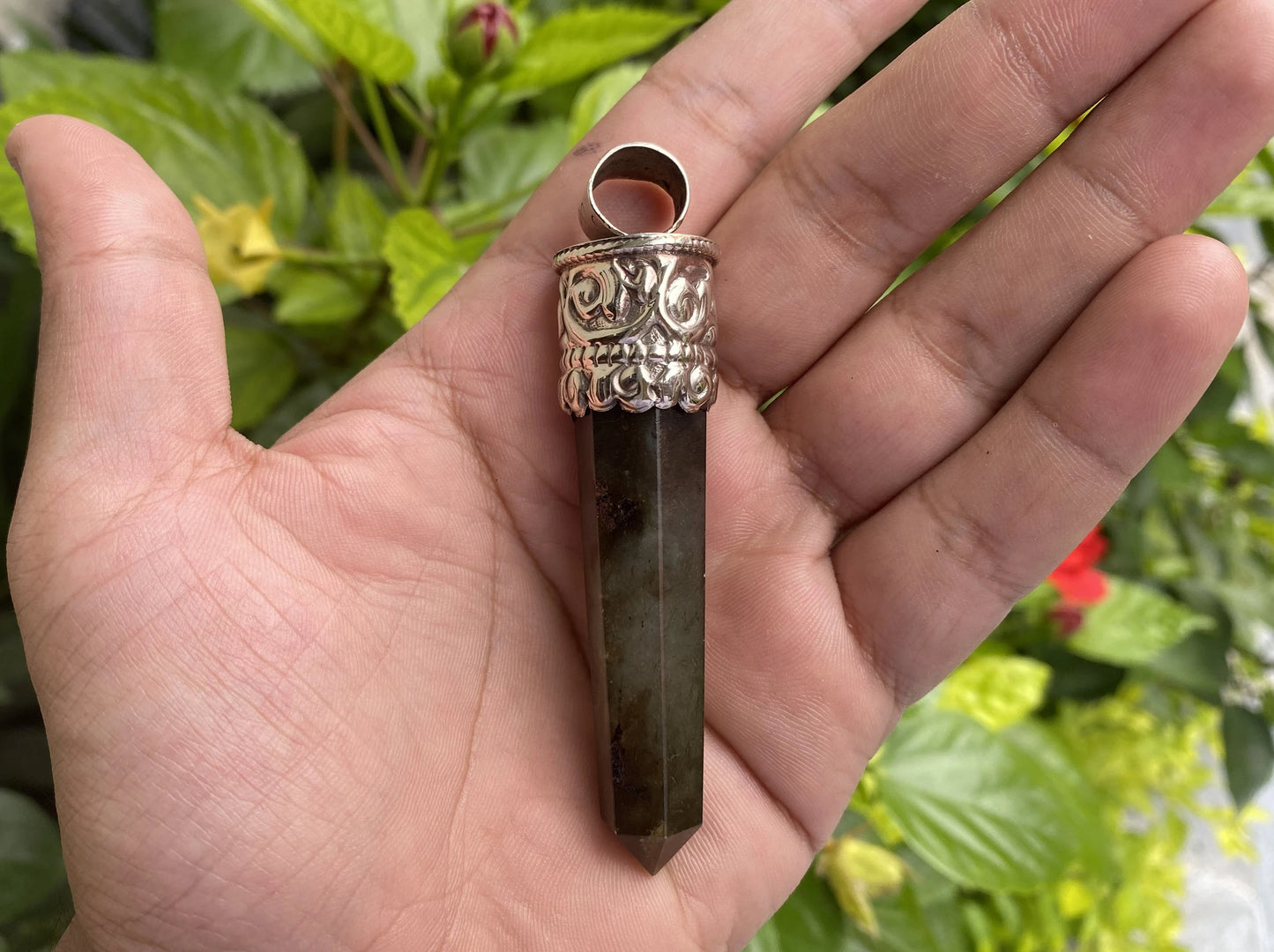 Natural Big Pointed Labradorite Pendant, Unique pendant for daily wears, Aesthetic bohemian jewelry, Unisex gift ideas, Handmade jewelry.