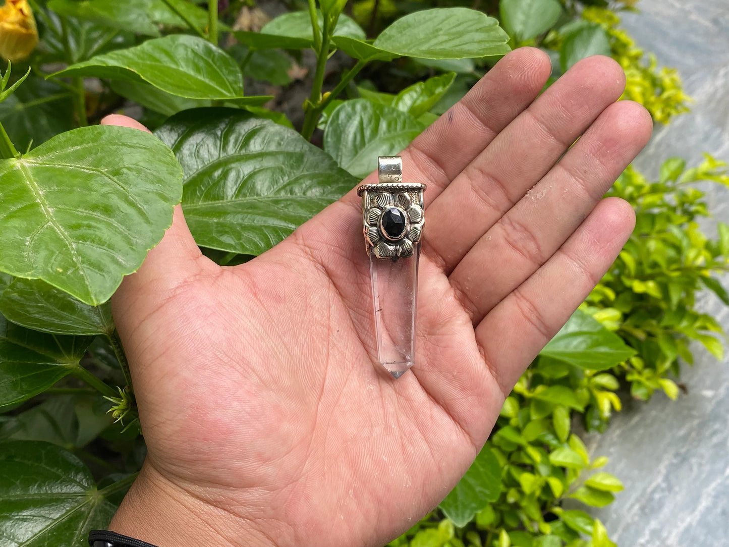 Natural Crystal Pointed Pendant, Crystal pendant for Daily wear, Tibetan Silver Pendant, Natural Gemstone Pendant, Black onyx Pendant.