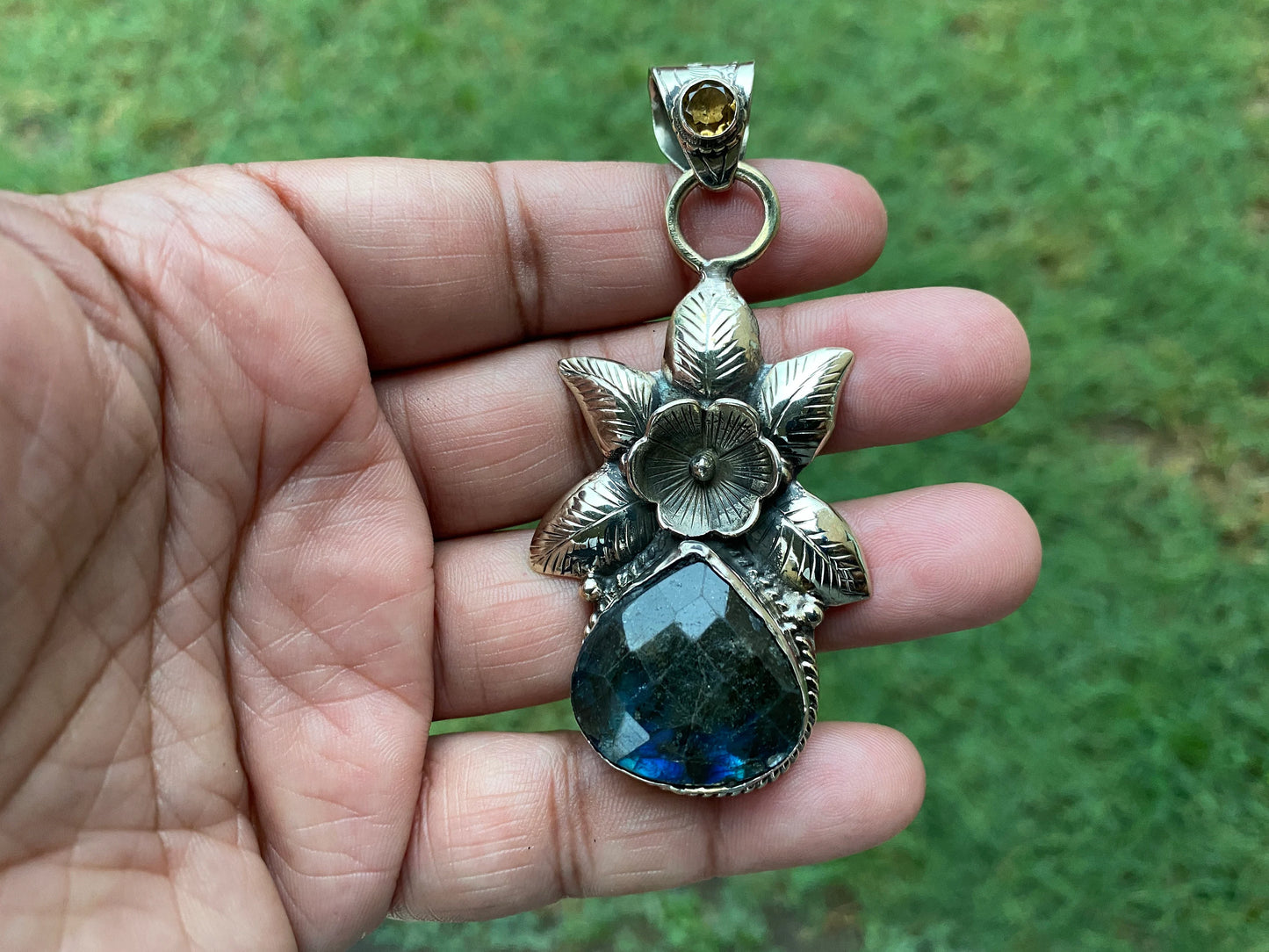 Natural Labradorite Tibetan Silver Pendant with Citrine Gemstone, Healing Crystal Pendant, Energy Pendant, Birthday Gift, Birthstone Jewelry