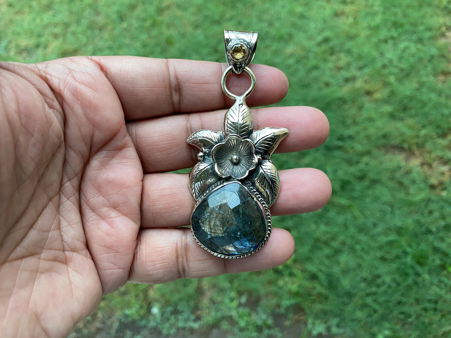 Natural Labradorite Tibetan Silver Pendant with Citrine Gemstone, Healing Crystal Pendant, Energy Pendant, Birthday Gift, Birthstone Jewelry