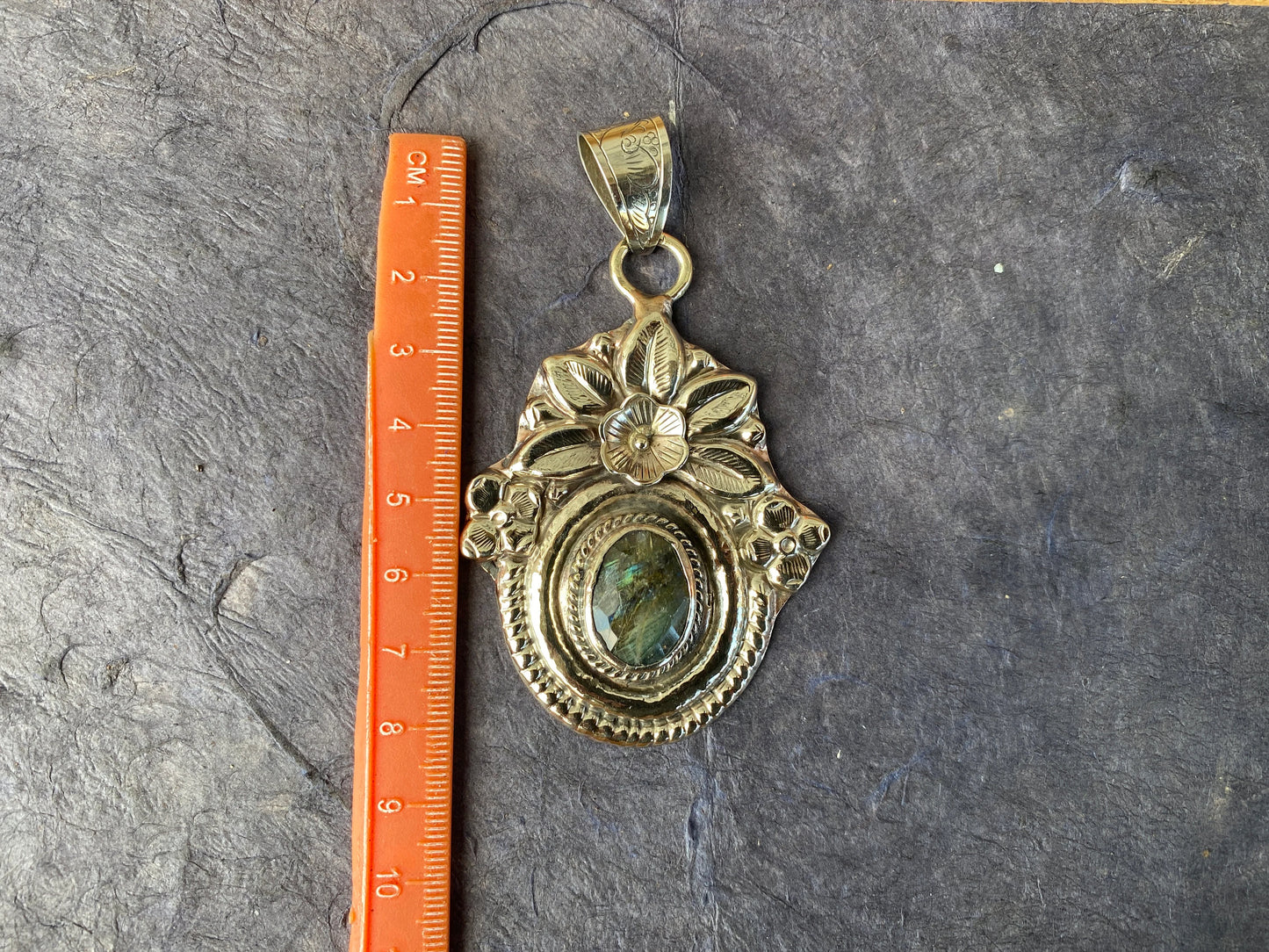 Natural Labradorite Tibetan Silver Small Pendant, Healing Crystal, Women Jewelry, Birthstone Pendant, Ethnic Jewelry, Natural Stone Pendant