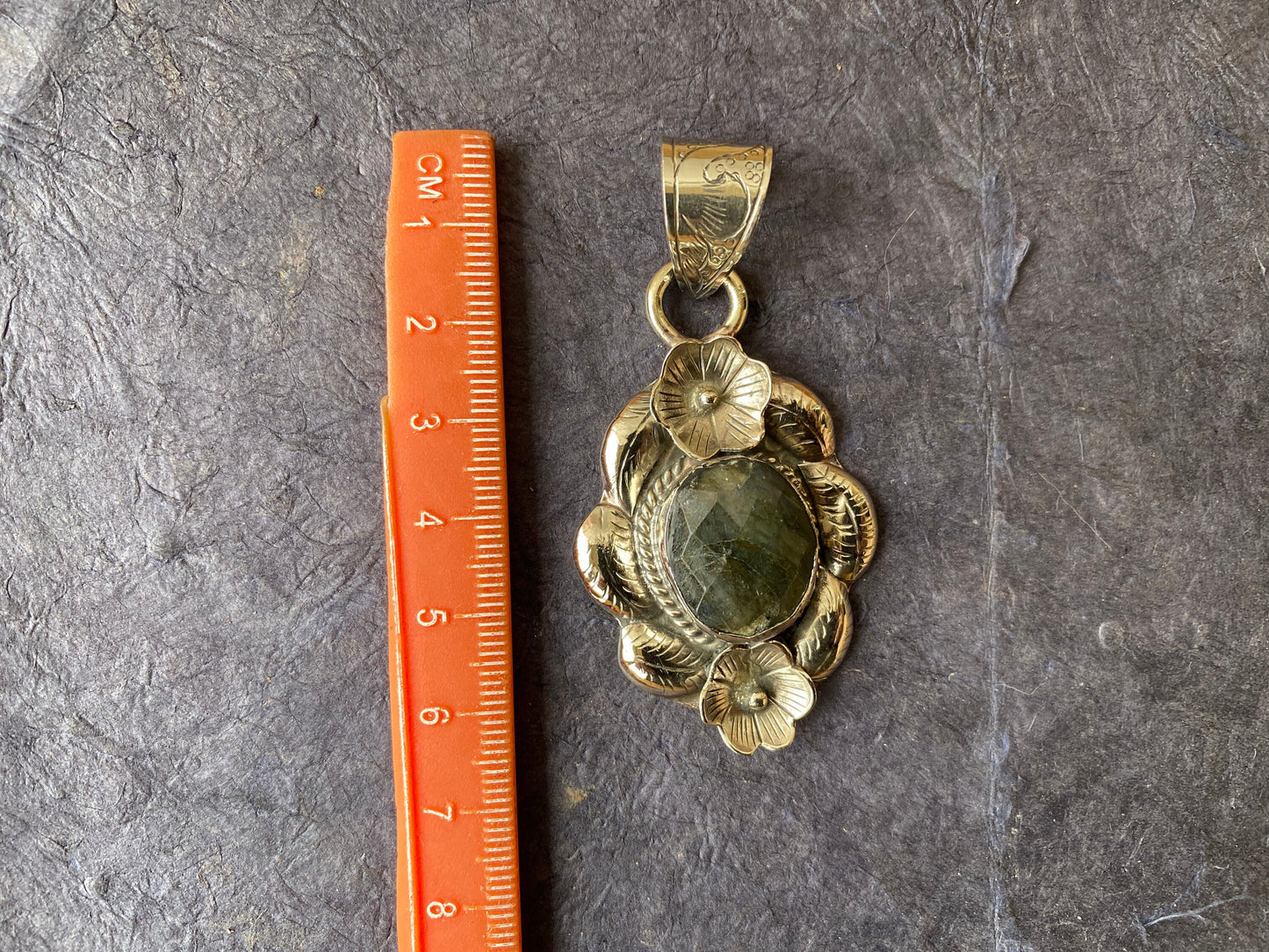 Natural Labradorite Tibetan Silver Small Pendant, Healing Crystal, Women Jewelry, Birthstone Pendant, Ethnic Jewelry, Natural Stone Pendant