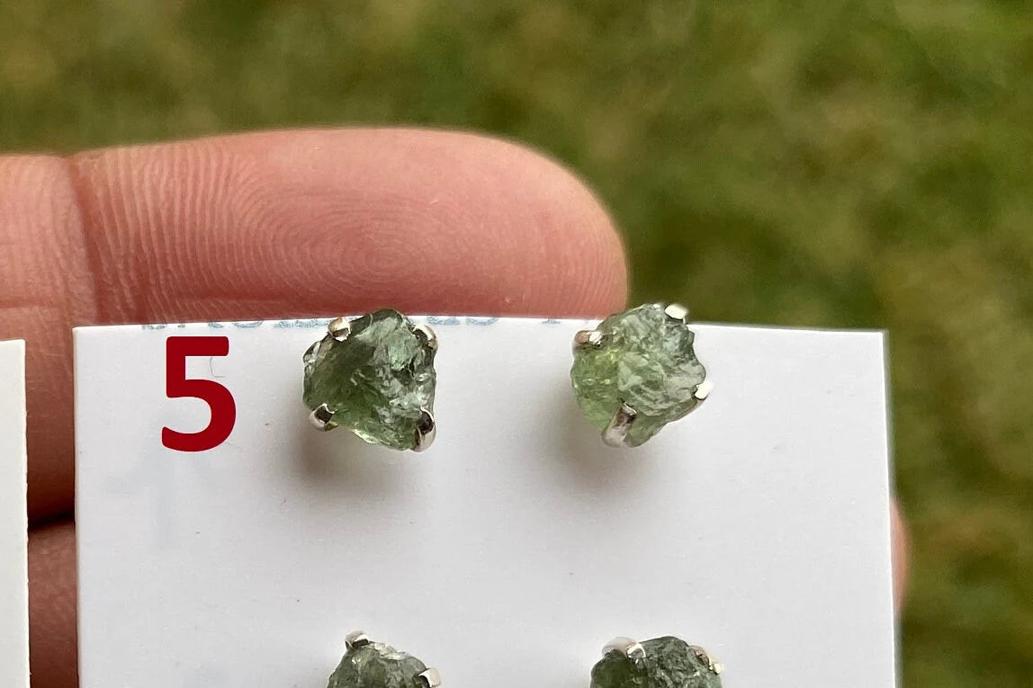 Raw Natural Peridot Gemstone Sterling Silver Stud Earrings, Peridot Earrings, Prong Stud Earring, August Birthstone, Ear Stud, Bridesmaid