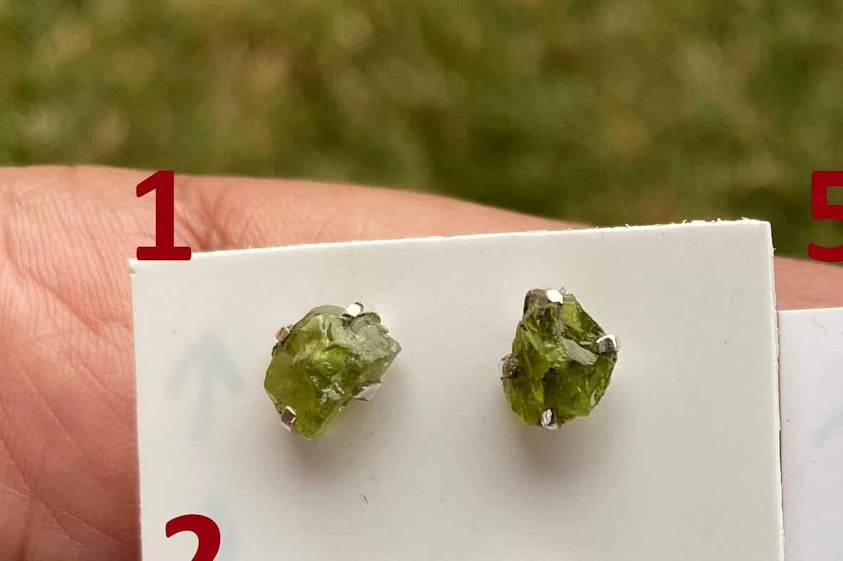 Raw Natural Peridot Gemstone Sterling Silver Stud Earrings, Peridot Earrings, Prong Stud Earring, August Birthstone, Ear Stud, Bridesmaid