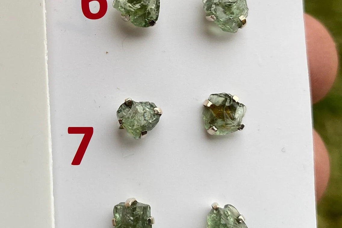 Raw Natural Peridot Gemstone Sterling Silver Stud Earrings, Peridot Earrings, Prong Stud Earring, August Birthstone, Ear Stud, Bridesmaid