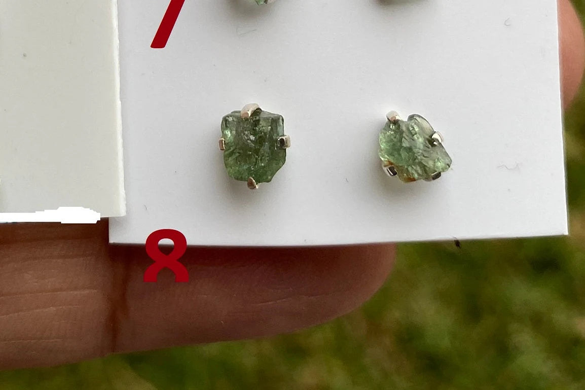 Raw Natural Peridot Gemstone Sterling Silver Stud Earrings, Peridot Earrings, Prong Stud Earring, August Birthstone, Ear Stud, Bridesmaid