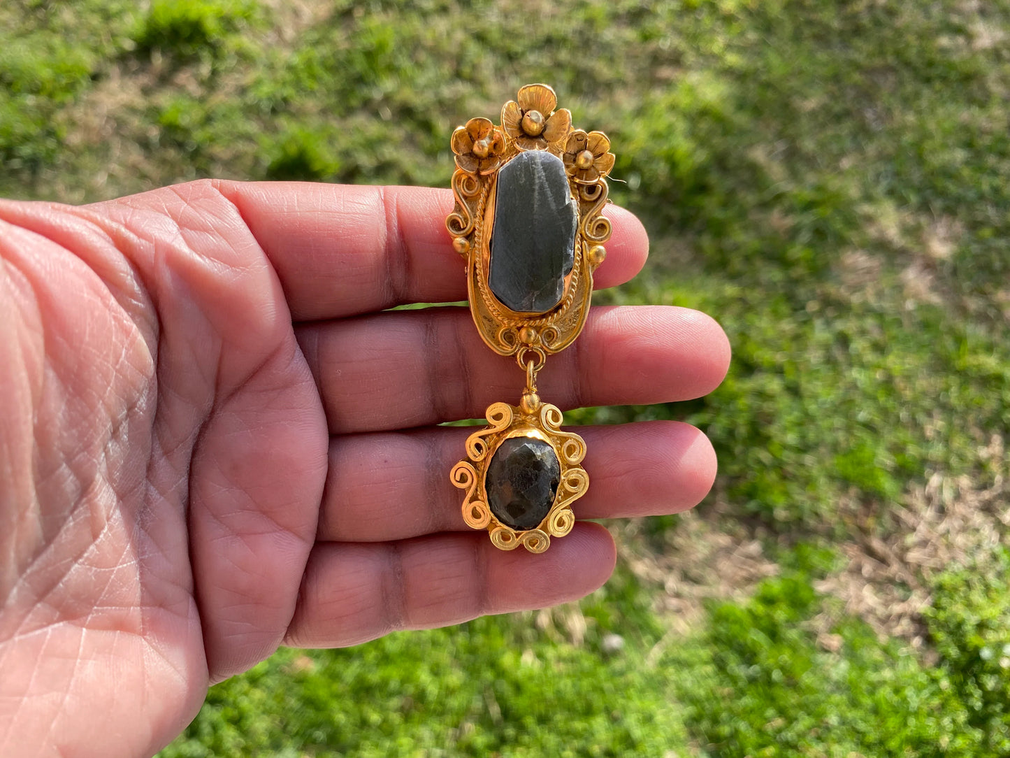 Raw Labradorite Dangle Pendant, Non Tarnish Brushed Gold Overlay Jewelry, Natural Raw Stone, Healing Stone for Necklace, Labradorite Jewelry