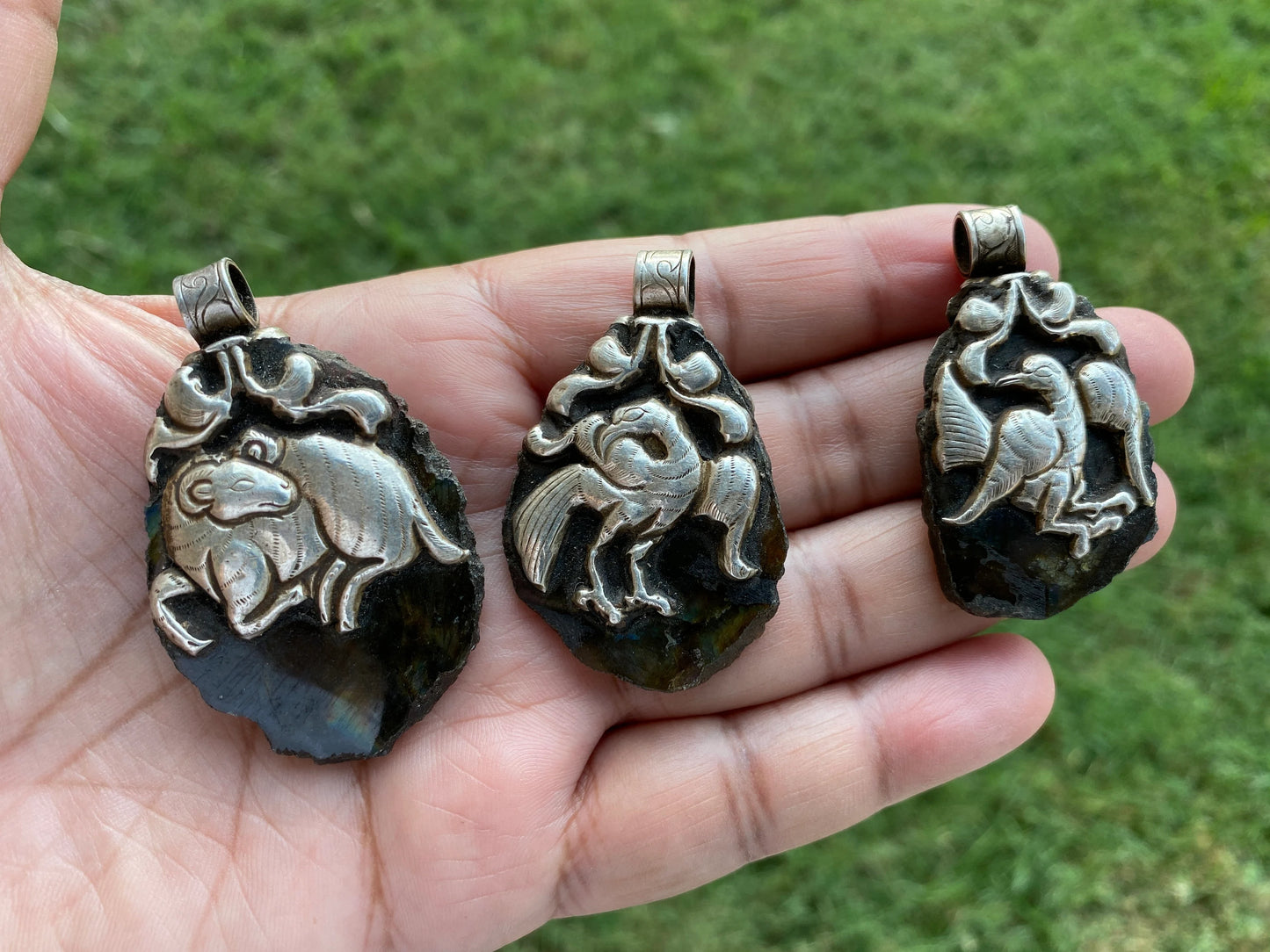 Raw Labradorite Sterling Silver Pendant,Natural Stone Pendant,Birthstones Pendant,Animal Designs,Energy Pendant, Tribal Pendant for Necklace