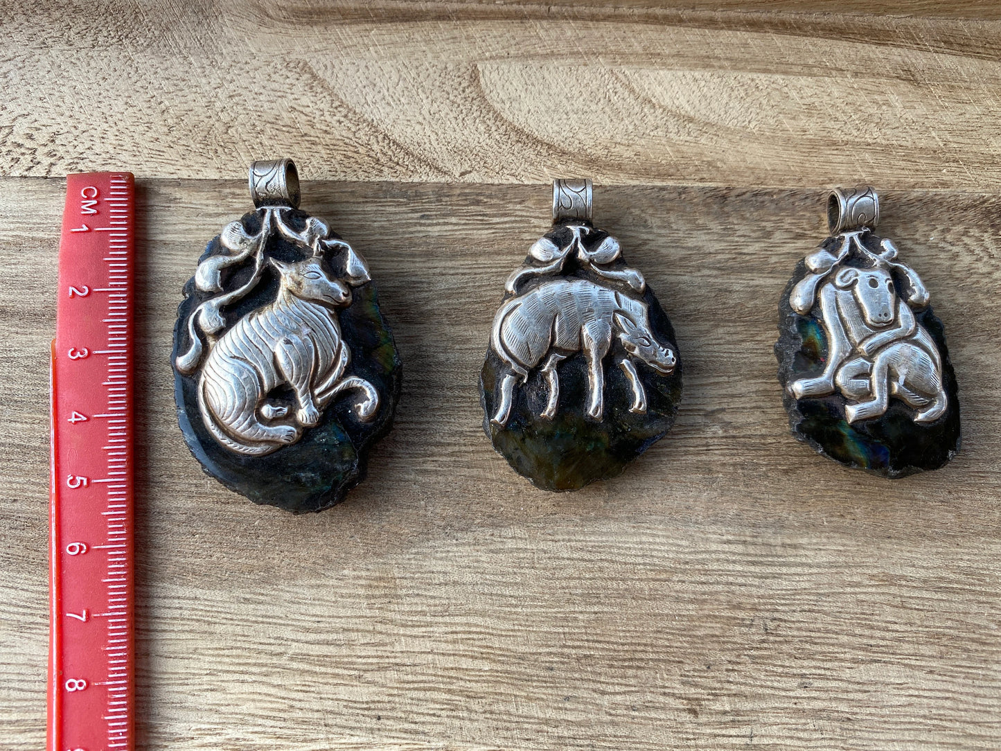 Raw Labradorite Sterling Silver Pendant,Natural Stone Pendant,Birthstones Pendant,Animal Designs,Energy Pendant, Tribal Pendant for Necklace