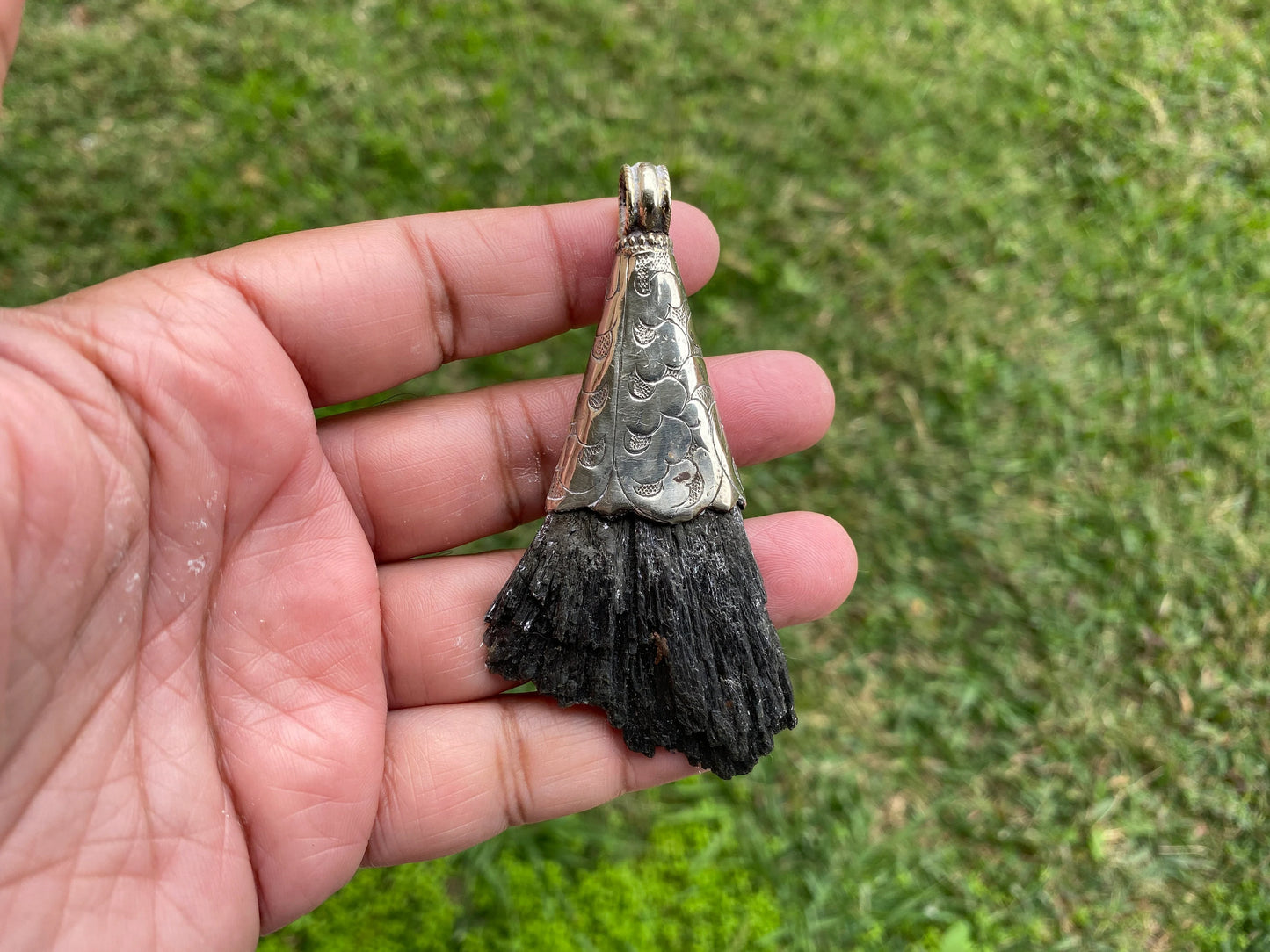 Raw Natural Black Kyanite Tibetan Silver Pendant, Gemstone Healing Pendant, Energy Cleansing Necklace, Boho Style Jewelry, Metaphysical Gift