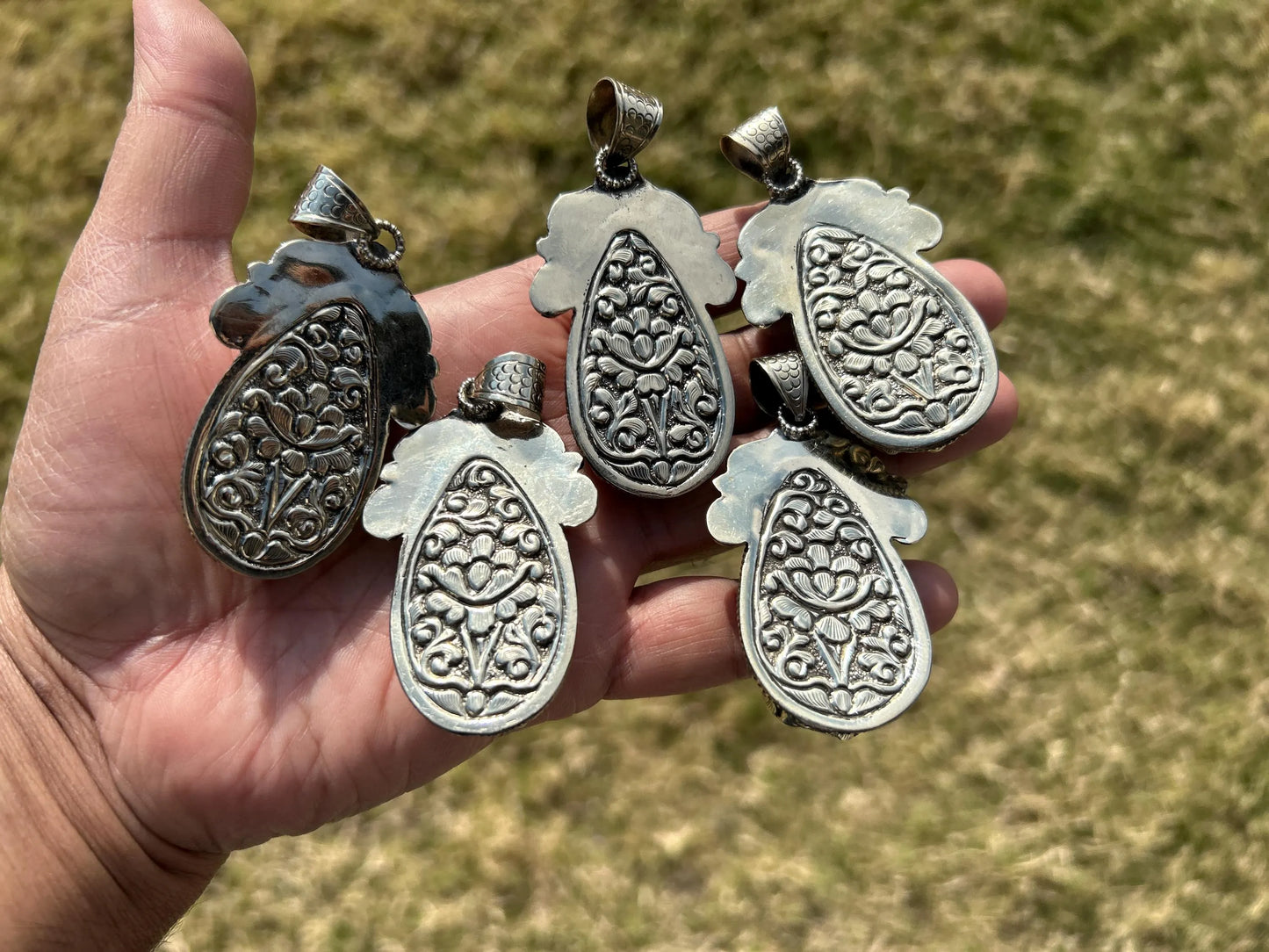 Raw Spiny Oyster Shell Tibetan Silver Pendant, Native American Style Jewelry, Southwestern Jewelry, Bohemian Jewelry For Men or Women