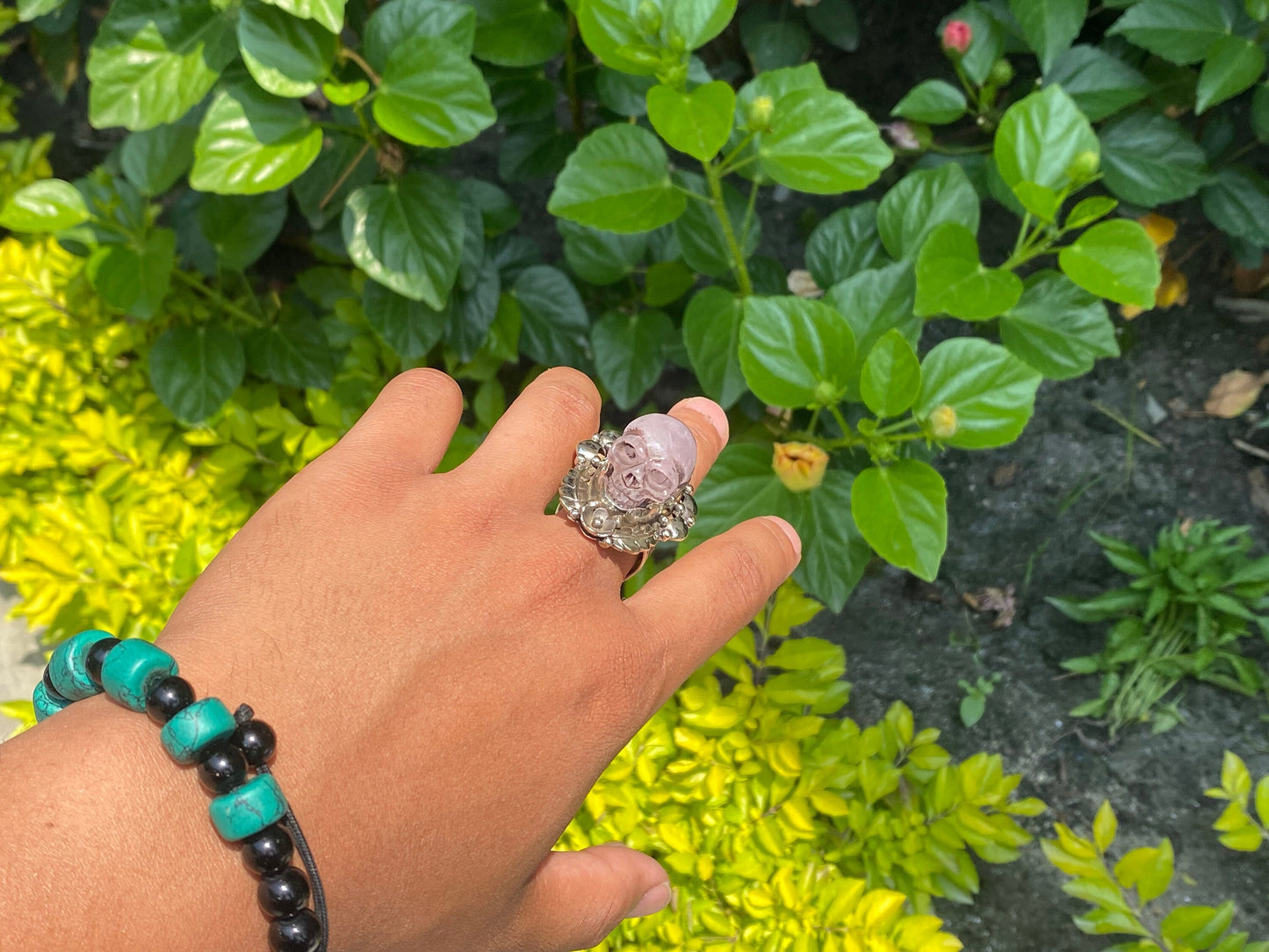 Rose Quartz Adjustable Ring, Skull Carved Unisex Ring, Antique Skull Ring, Tibetan Silver Ring, Natural gemstone ring, Aesthetic skull ring