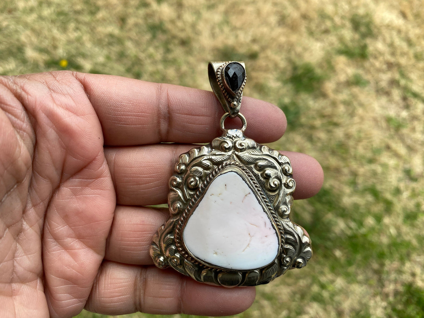 Shell with Black Onyx Gemstone Tibetan Silver Pendant, Tibetan Jewelry, Yoga Jewelry, Bohemian Style, Pendant for Necklace, Ethnic Jewelry