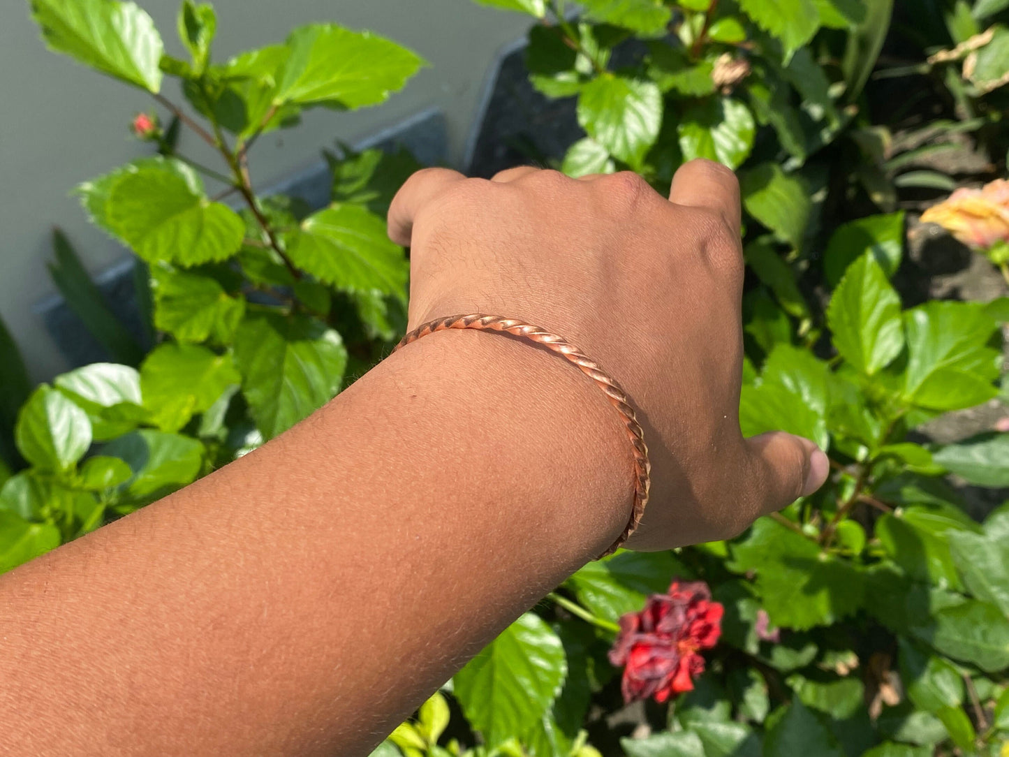 Single wire copper twisted bangle, Handmade Bangle, Hammered Bangle, Gift for him\her, Healing bangle, Bangles for daily wear.