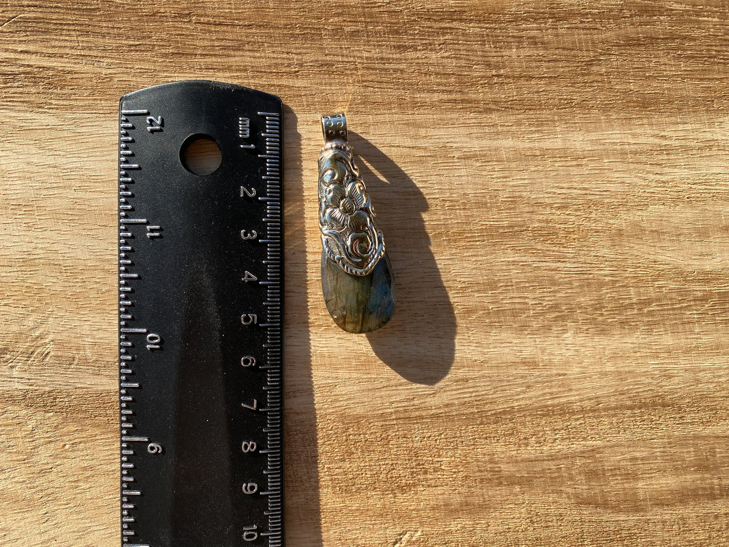 Small Labradorite Tibetan Silver Pendant, Labradorite Natural Stone Jewelry, Natural Gemstone Jewelry, Birthstone Jewelry, Birthday Gift