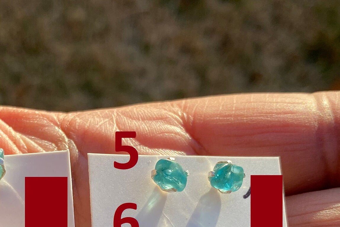 Small Raw Blue Apatite Sterling Silver Stud Earrings, Raw Blue Apatite Earring, Blue Apatite Gemstone, Apatite Crystal, Blue apatite jewelry