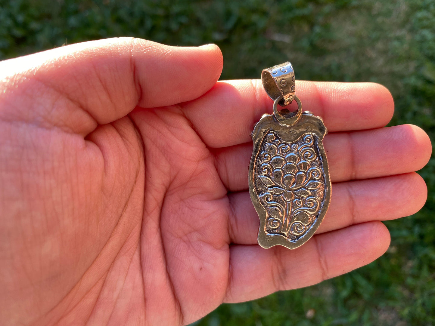 Small Wolf Hand Carved Bone Tibetan Silver Pendant, Wildlife Lovers Jewelry, Best Cute Gift, Animal Designs Pendant for Necklace Jewelry,