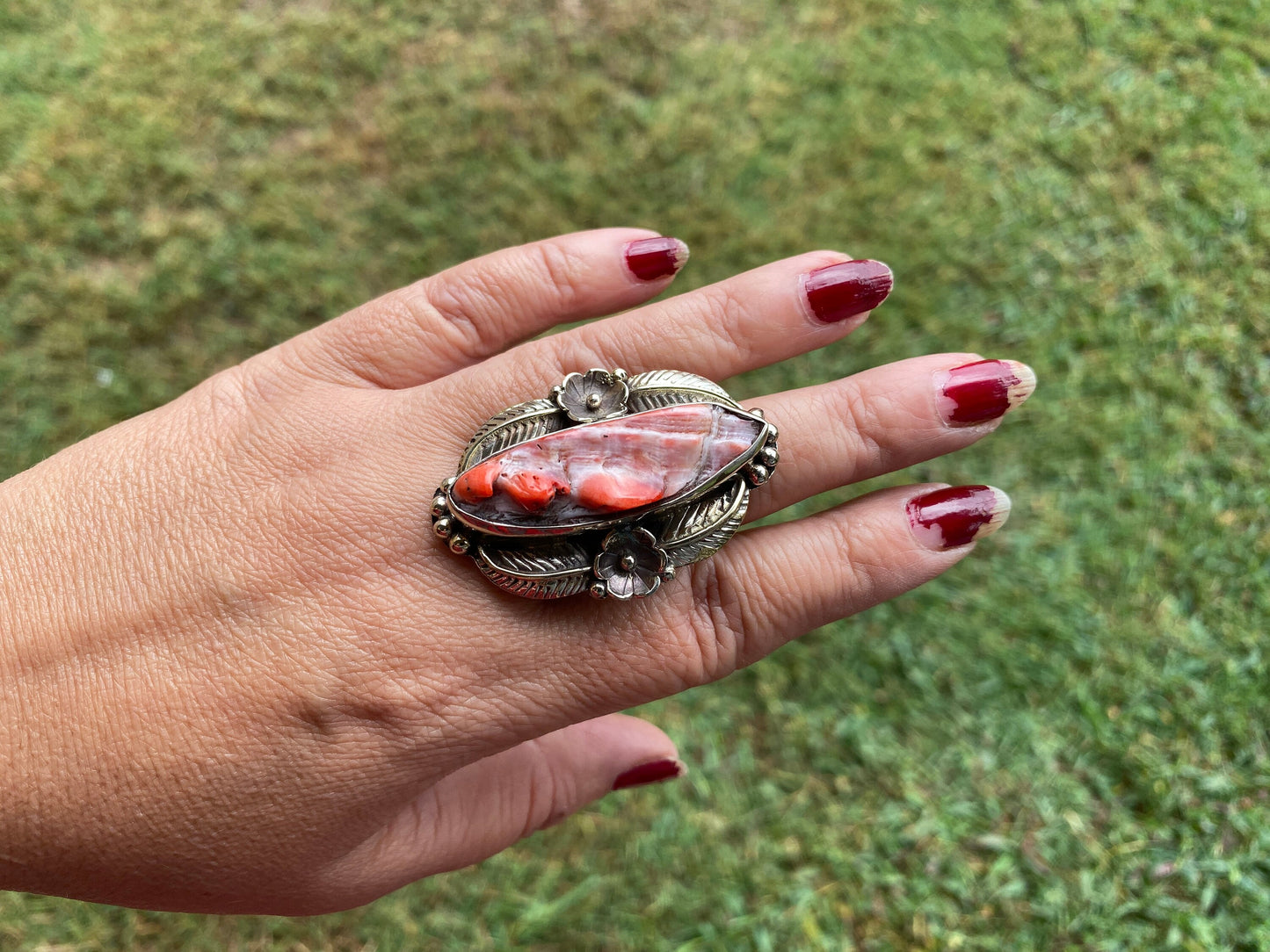 Big Adjustable Natural Spiny Oyster Tibetan Silver Ring, Spiny Oyster Jewelry, Southwest Ring, Statement Ring, Native American Style