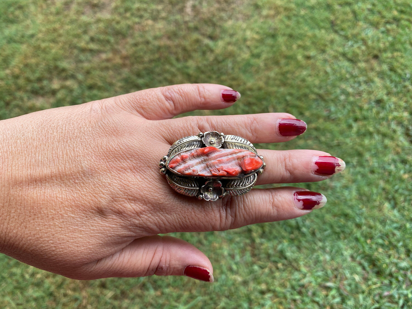 Big Adjustable Natural Spiny Oyster Tibetan Silver Ring, Spiny Oyster Jewelry, Southwest Ring, Statement Ring, Native American Style