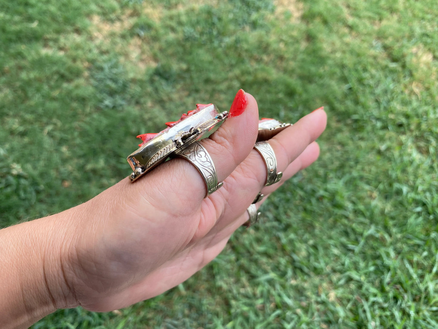 Large Adjustable Natural Spiny Oyster Tibetan Silver Ring, Spiny Oyster Jewelry, Southwest Ring, Statement Ring, Native American Style