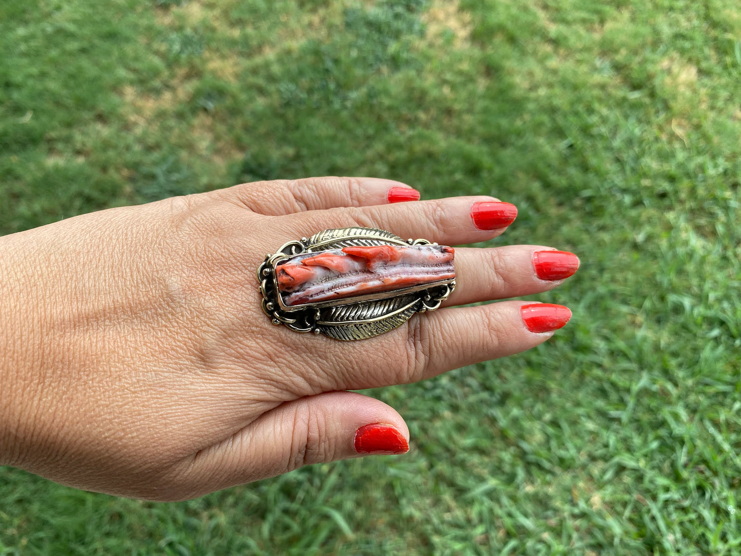Big Adjustable Natural Spiny Oyster Tibetan Silver Ring, Spiny Oyster Jewelry, Southwest Ring, Statement Ring, Native American Style