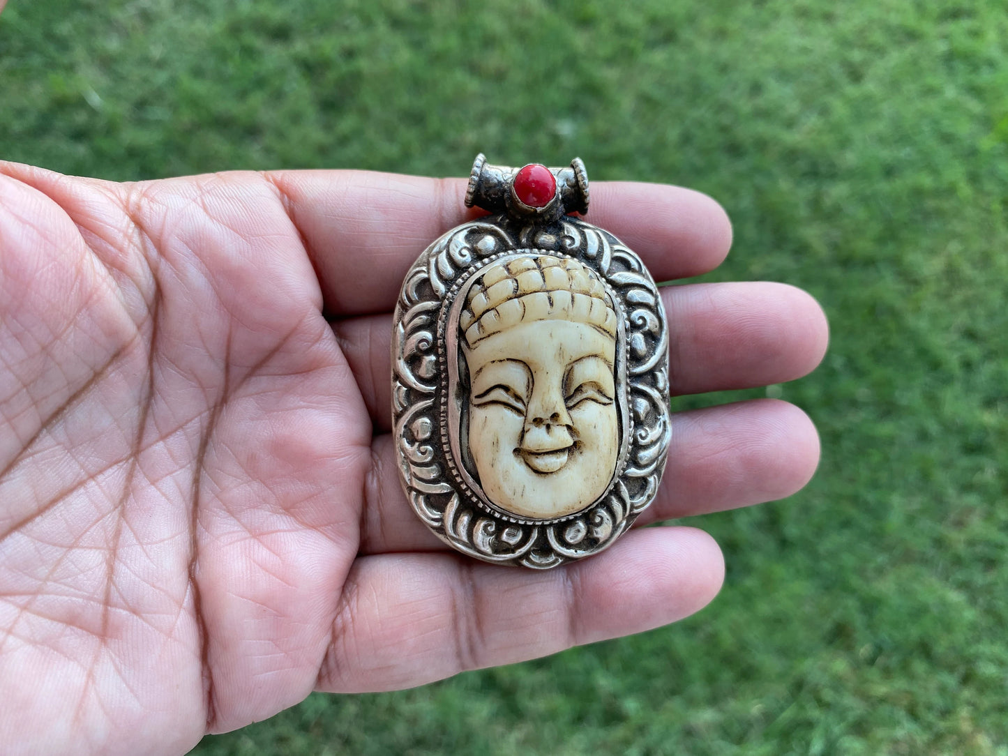 Sterling Silver Buddha Head Pendant,Buffalo Bone Carved Buddha, Tibetan Pendant, Unique Design,Unusual,Ethnic Tribe Jewelry,Jewelry Supplies