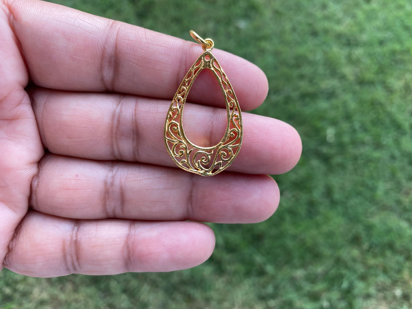 Teardrop Gold Charm,18K Gold Overlay Over Brass,Charms for Earring/Necklace/Bracelets,Bridesmaids Pendant, Jewelry Findings,Jewelry Supplies