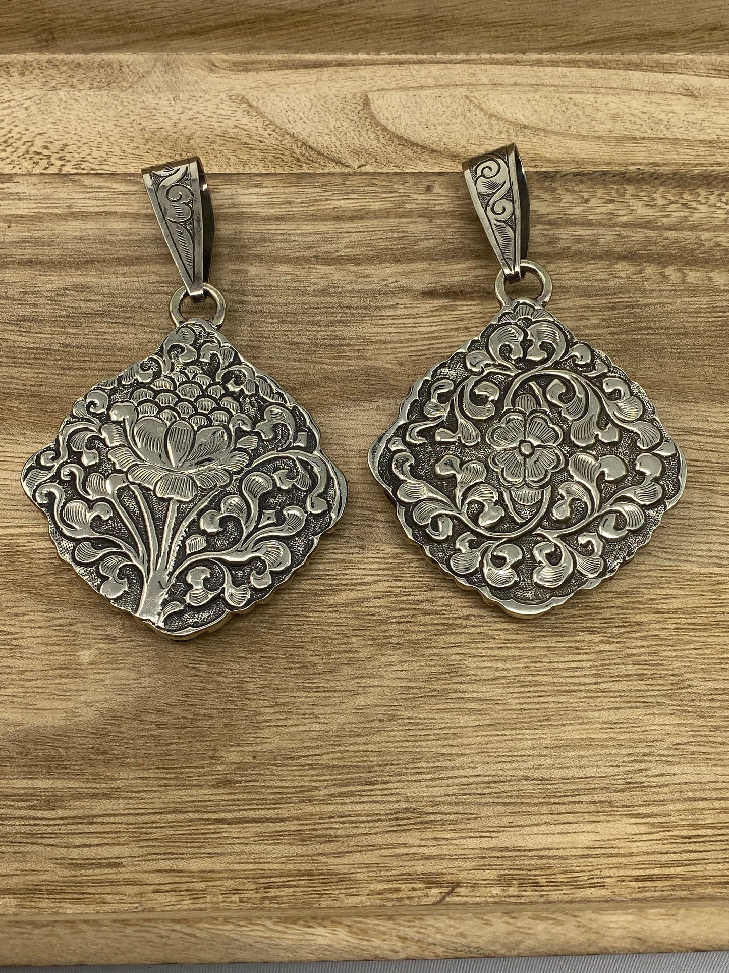 Tibetan Silver Pendant, Natural Pearl, Faceted Green Amethyst, Smoky Topaz or Amethyst, Floral Hand carved, Ethnic, Hill Tribe, Himalayan