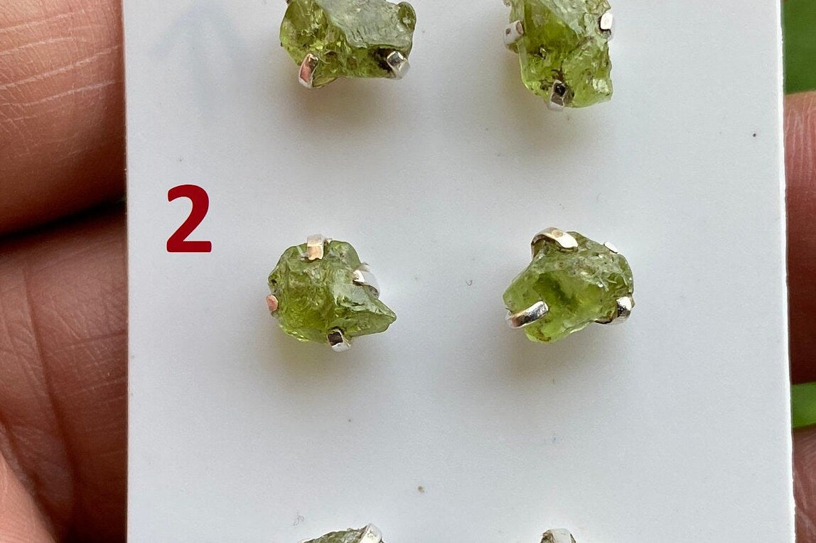 Tiny Raw Natural Peridot Gemstone Sterling Silver Stud Earrings, Peridot Earrings, Natural Stone Prong Stud Earring, August Birthstone