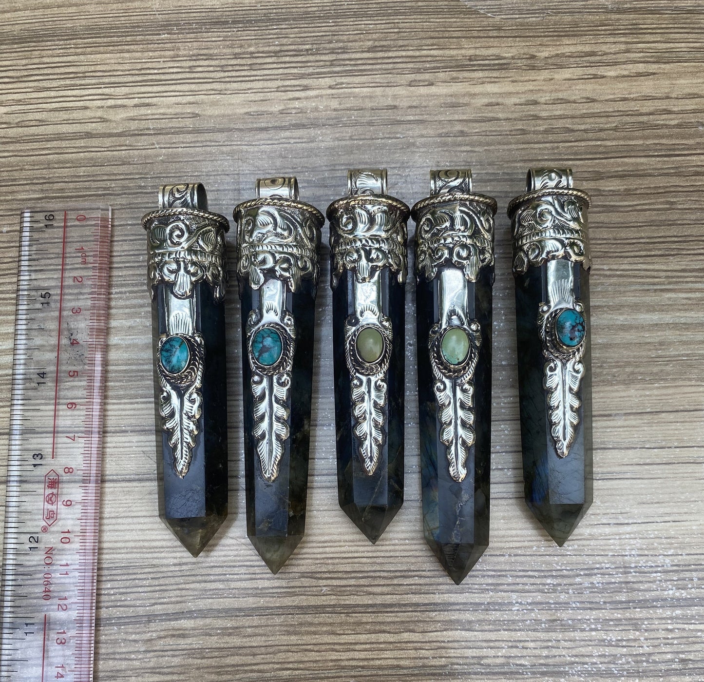 Turquoise-Adorned Pointed Labradorite Gemstone Pendant, Pointed Labradorite Elegance with Turquoise Accent Pendant.