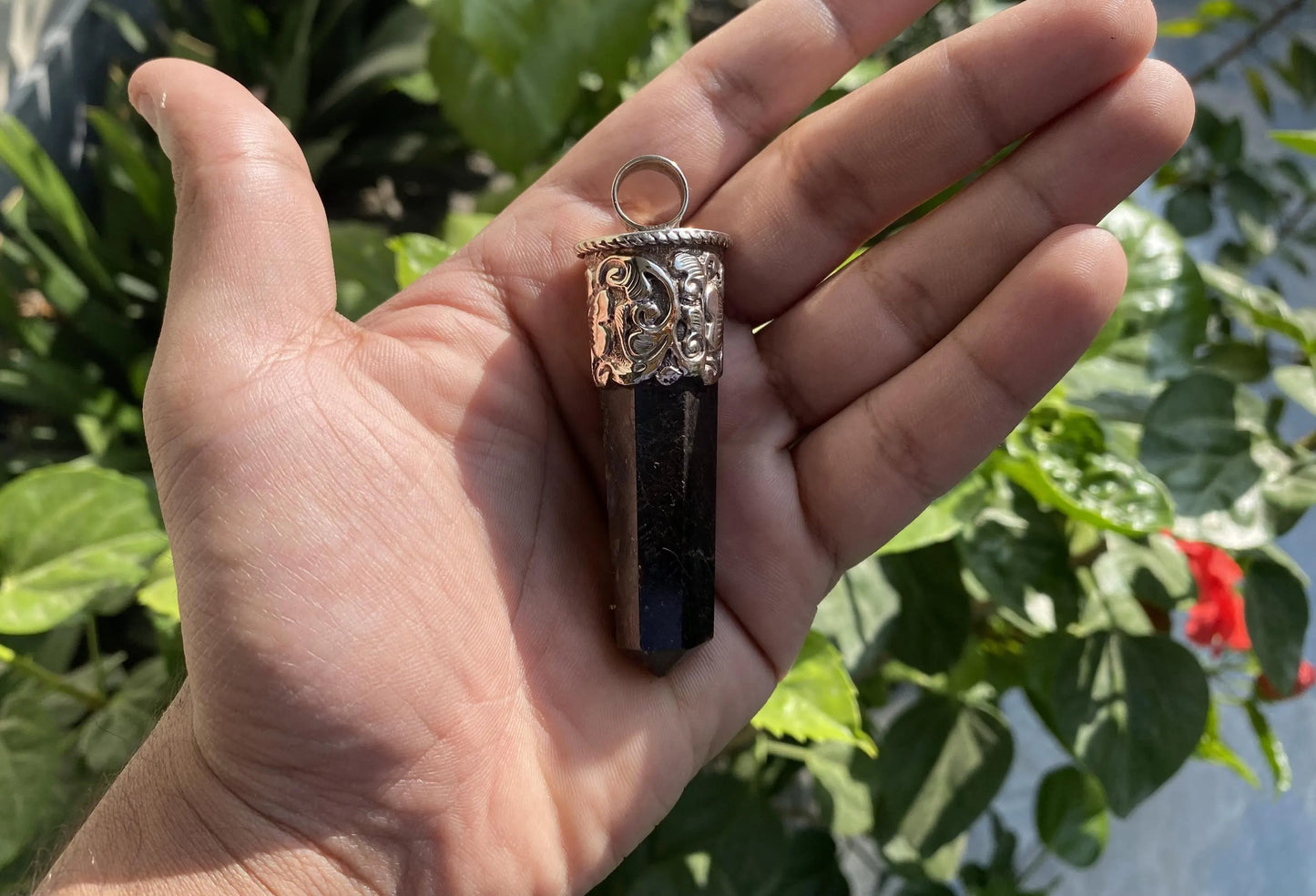 Tibetan Silver Labradorite Pendant | Unisex Artisan Design Jewelry, Natural Stone Pendant, Handmade Unique Gift, Pointed Healing Pendant