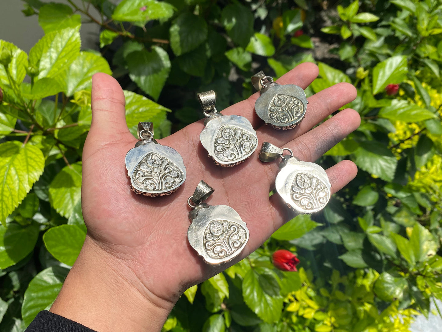 Unisex Boho Pendant with Natural Labradorite & Tibetan Silver, Vintage Style Rustic Bohemian Pendant for Daily Wear, Healing Pendant.