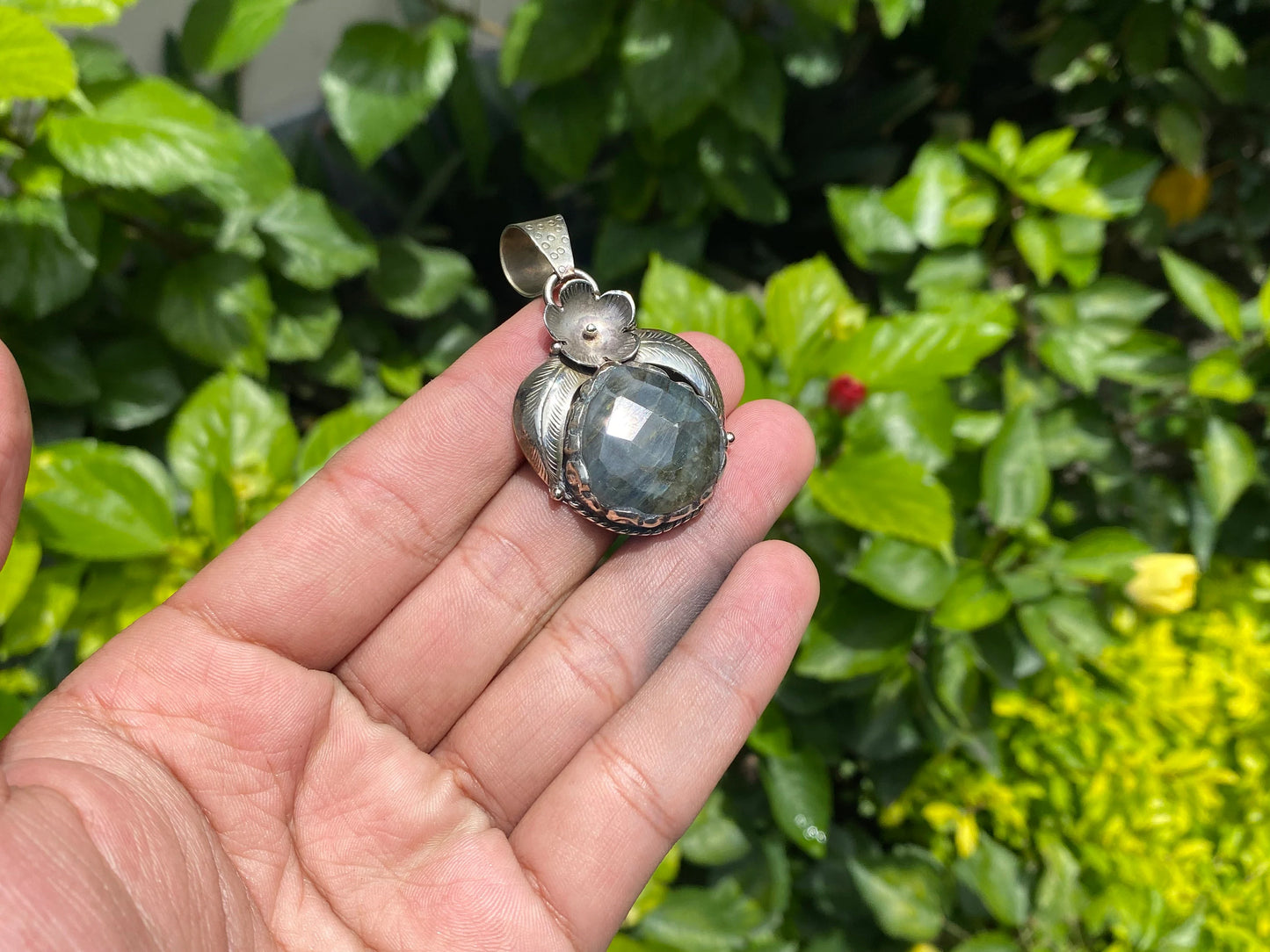 Unisex Boho Pendant with Natural Labradorite & Tibetan Silver, Vintage Style Rustic Bohemian Pendant for Daily Wear, Healing Pendant.