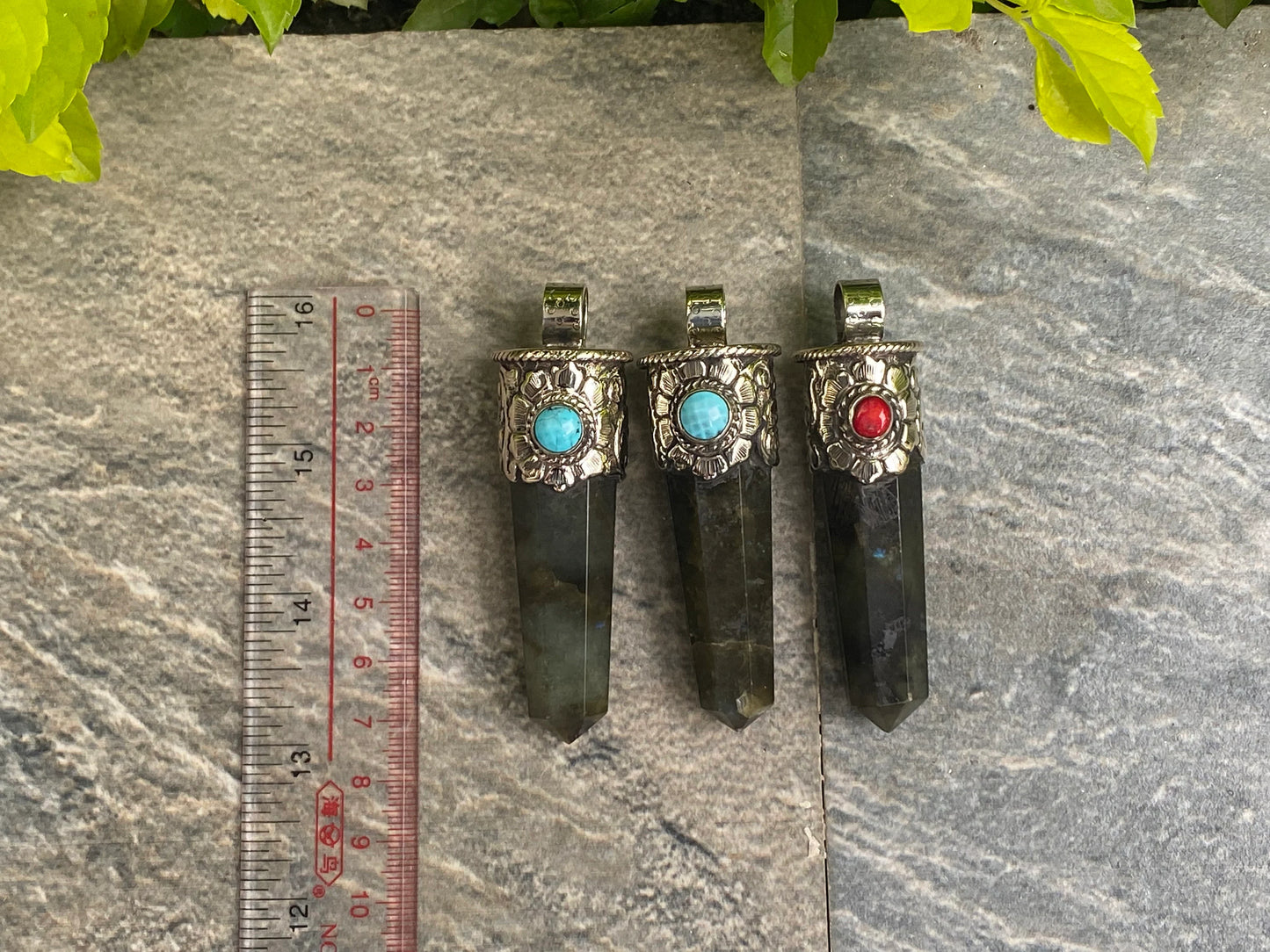 Unisex Labradorite Pendant: Healing Stone with Turquoise Touch, Handmade Pendant, Pointed Pendant, Labradorite Pendant.