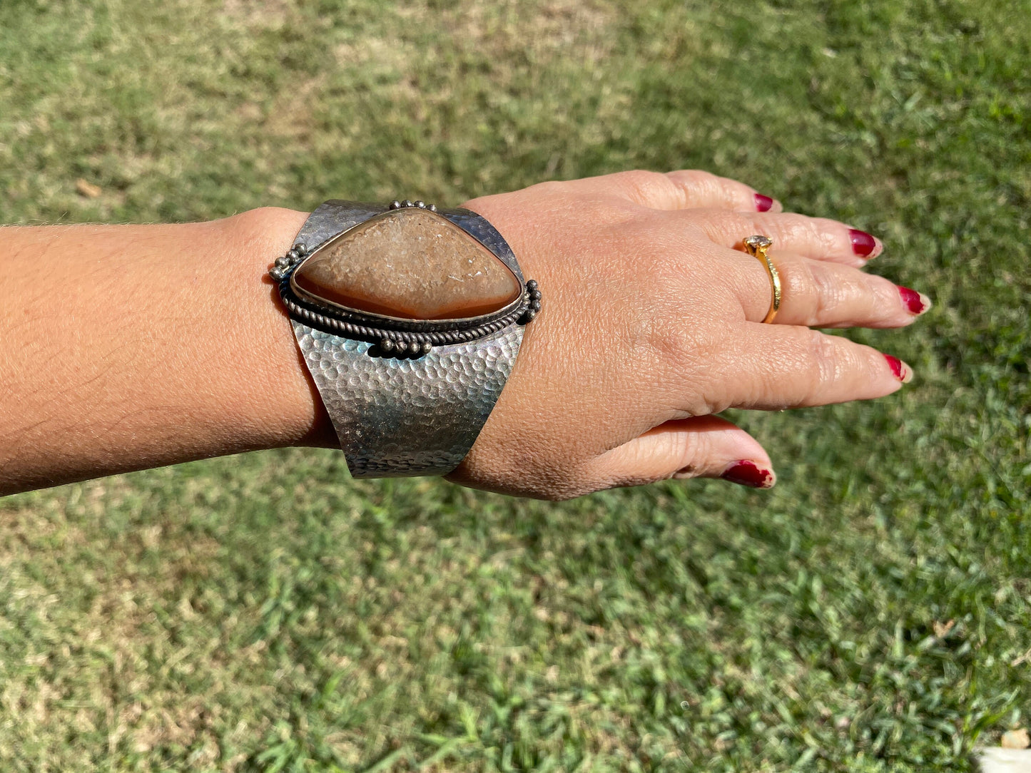 Adjustable Large Druzy Stone Antique Silver Looks, Wide Band Cuff, Hammered Cuff, Oxidize Silver Overlay Jewelry, Unique Jewelry
