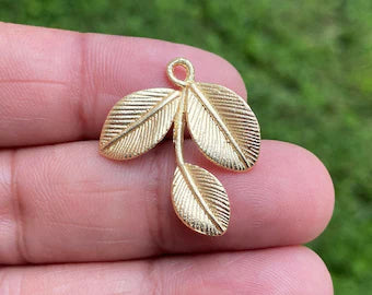 27X24mm, Brushed Gold Plated Leaf Pendant, For Earrings / Necklace / Bracelet Charms, Jewelry Components, Small Leaf Charm, Jewelry Finding