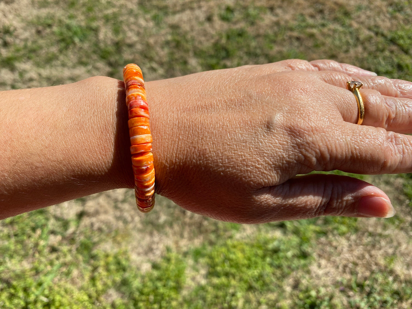 9 mm Stretch Natural Spiny Oyster Shell Elastic Bracelet, Orange or Red Shell, Collectible Art & Jewelry, Southwestern Bracelet, Gifts Idea