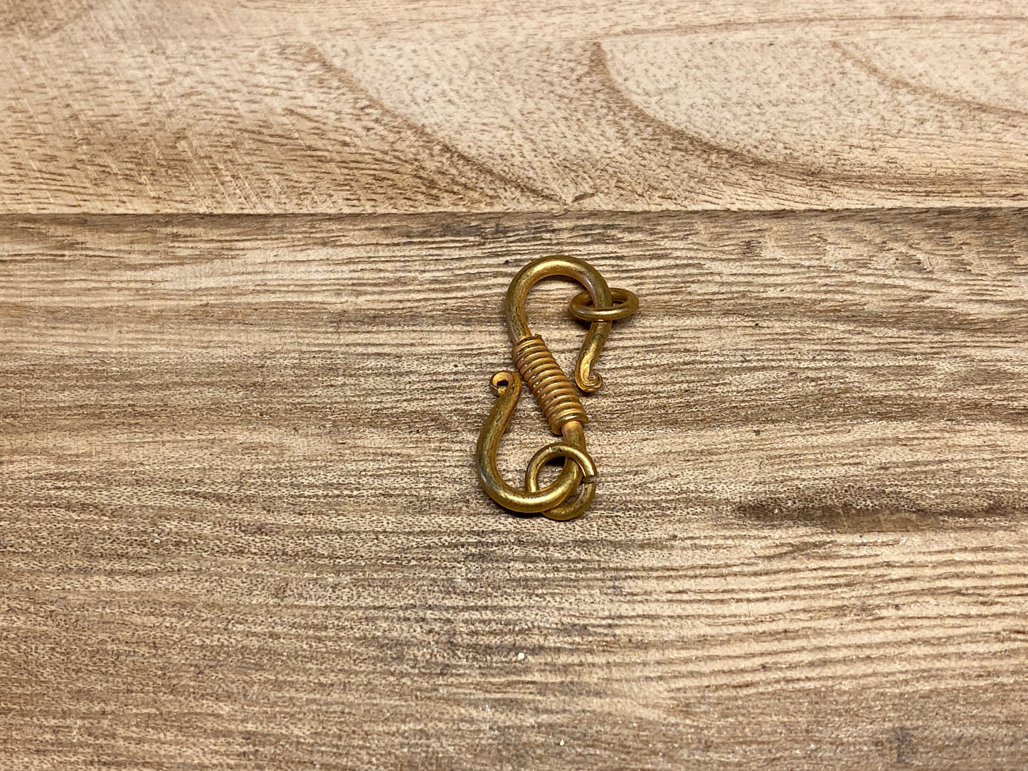 9x24mm 18k Brushed Gold Fish Hook Clasps, Fishing Hook Pendant, Bracelet Connector, Gold Plated Findings, Necklace Connector, Anti Tarnish