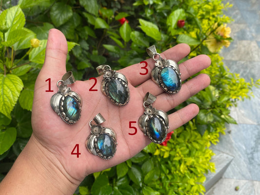 Add a touch of elegance and mystique to casual and formal outfits with our Unique Labradorite Drop Pendant, Energy Healing, Chakra Work.