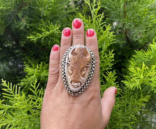 Adjustable Hand-Carved Bull Face Ring | Buffalo Bone & Tibetan Silver, Ring for Daily Wear, Hammered Ring, Unisex Engraved Jewelry